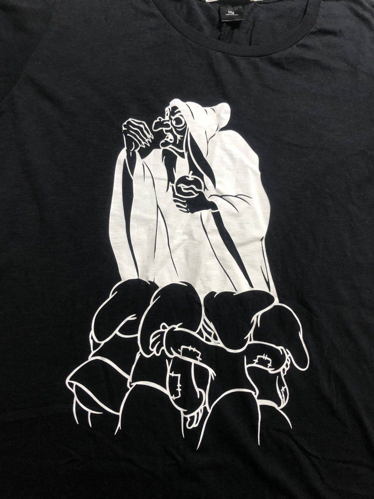 Undercover × Uniqlo SS12 Undercover x Uniqlo x Snow White T-Shirt Size US XL / EU 56 / 4 - 6 Thumbnail