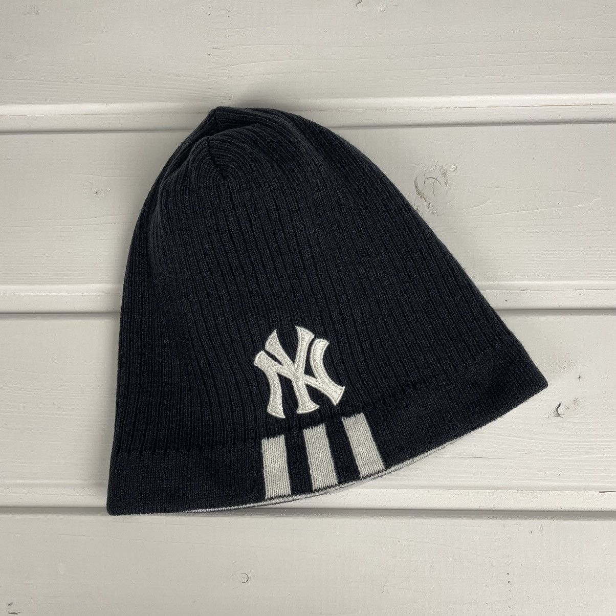 Adidas Adidas New York Yankees Vintage reversible Hat Size ONE SIZE - 3 Thumbnail