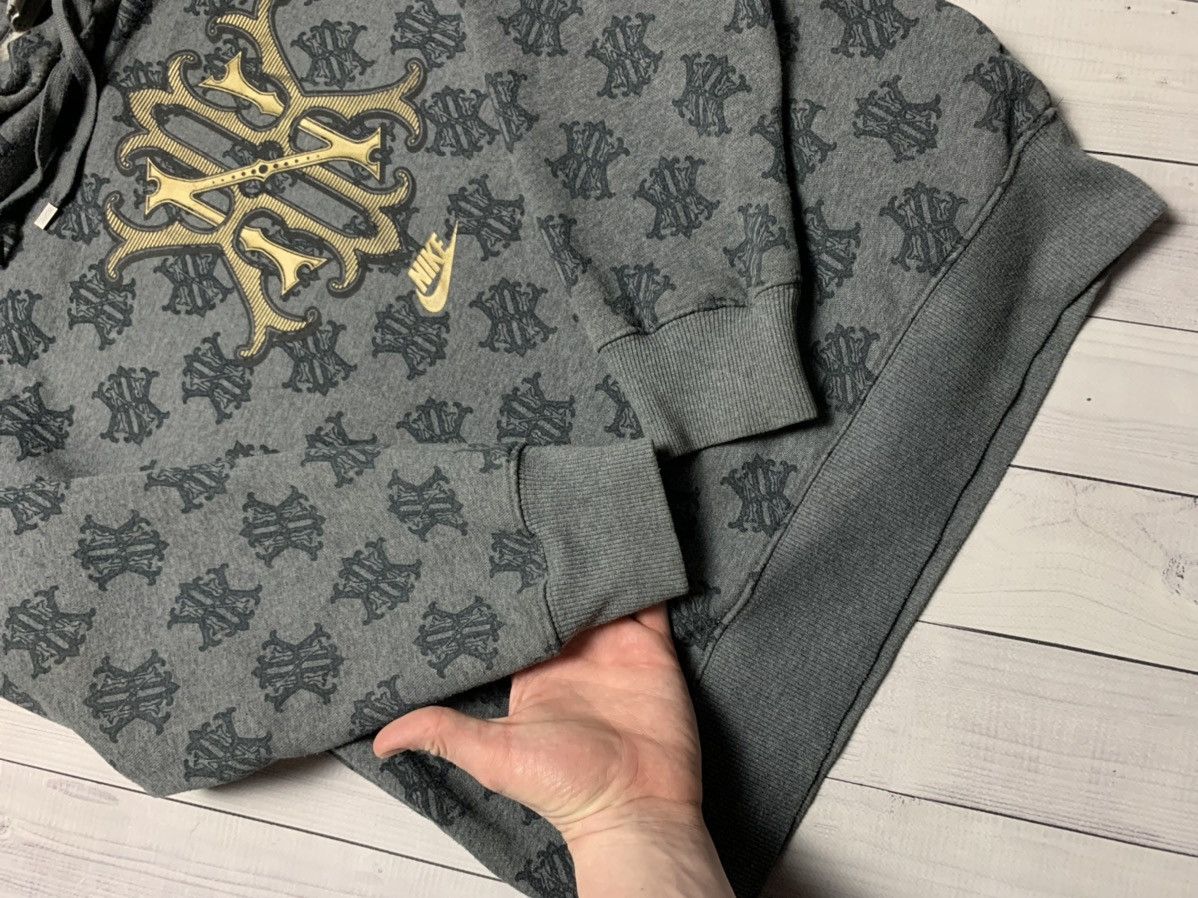 Vintage Nike New York Yankees Hoodie monogram gold logo rare