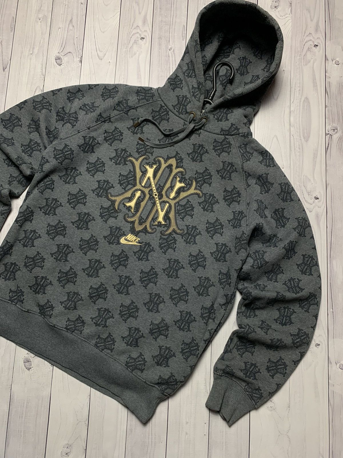 Vintage Nike New York Yankees Hoodie monogram gold logo rare
