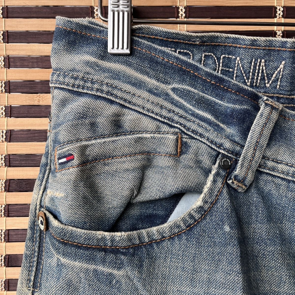Tommy Hilfiger Faded Tommy Hilfiger Denim Jeans Broadway New York Size US 30 / EU 46 - 4 Thumbnail