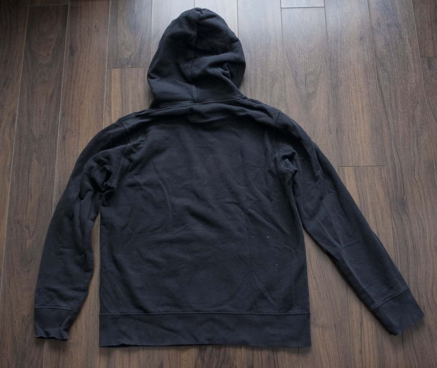 Kaws × Peanuts × Uniqlo Uniqlo x Kaws x Peanuts Hoodie Snoopy Size M Size US M / EU 48-50 / 2 - 3 Thumbnail