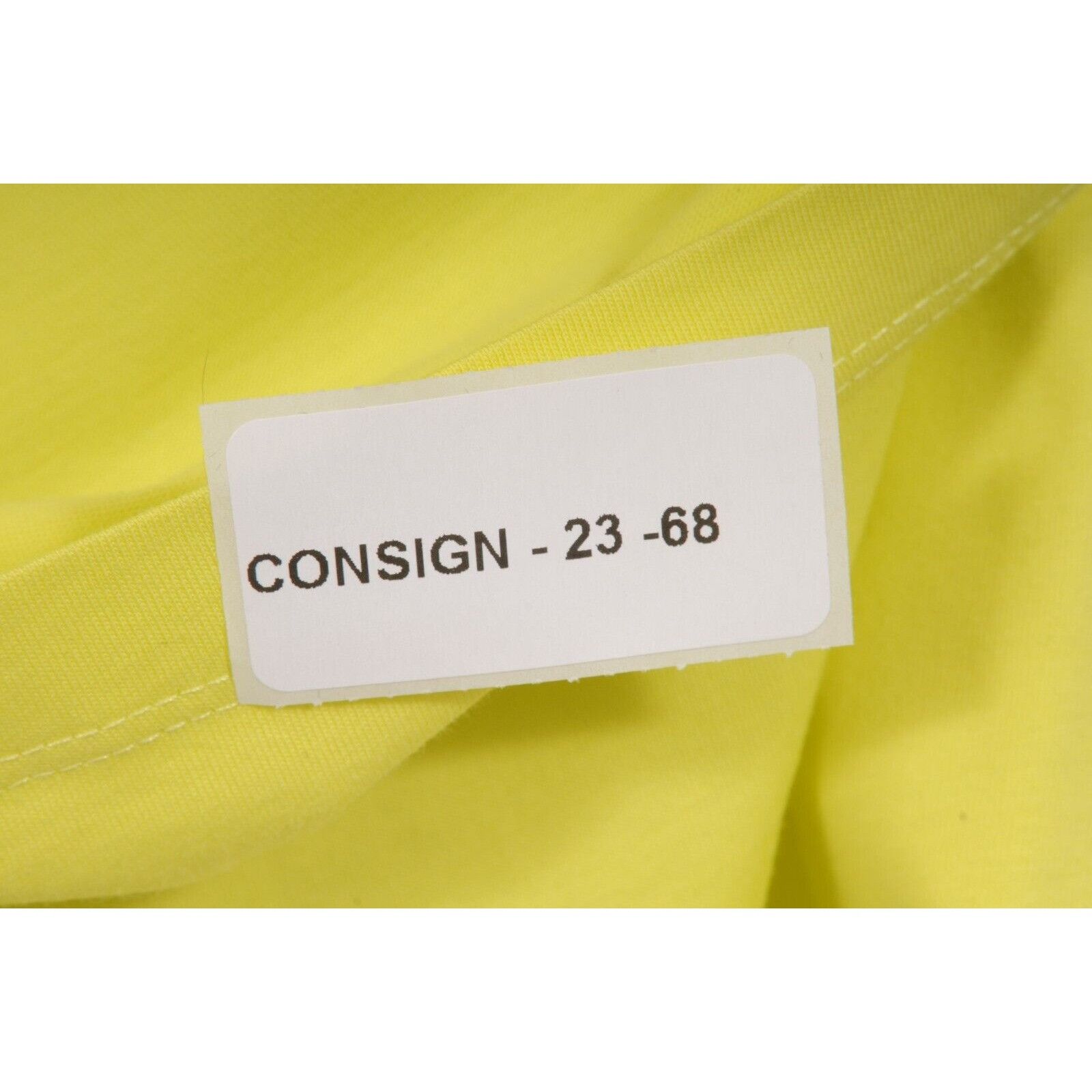 Balmain T Shirt Yellow Embossed Logo Crewneck Size US XL / EU 56 / 4 - 6 Thumbnail