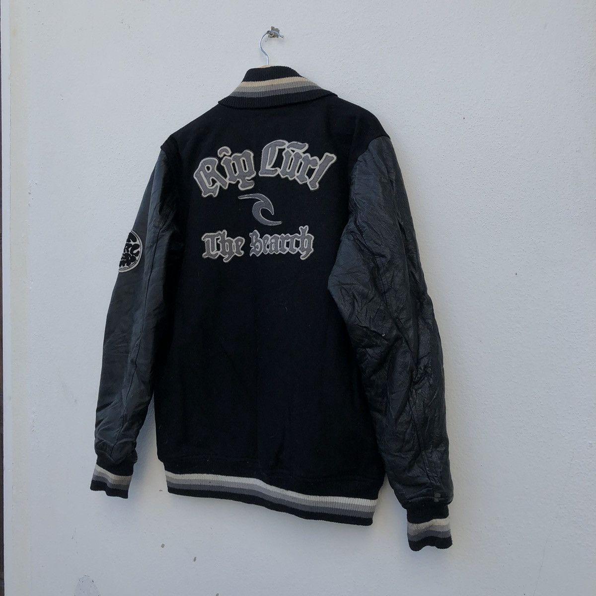 Ripcurl VARSITY JACKET RIPCURL BIG LOGO LEATHER SLEEVE Size US L / EU 52-54 / 3 - 11 Thumbnail