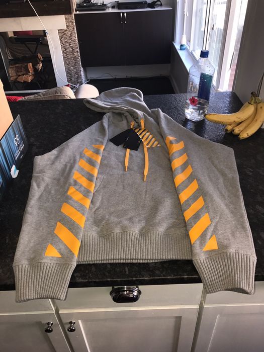 Off white moncler outlet hoodie