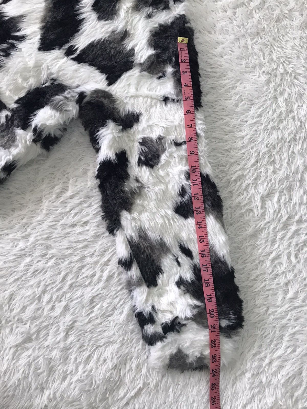 Japanese Brand 💥Steals💥Nice Cow Printed Furry Like Jacket Size US L / EU 52-54 / 3 - 18 Thumbnail