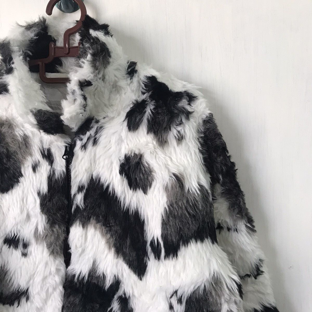 Japanese Brand 💥Steals💥Nice Cow Printed Furry Like Jacket Size US L / EU 52-54 / 3 - 3 Thumbnail