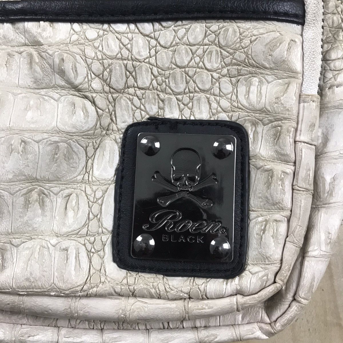 Mastermind Japan × Roen Vintage Roen Black Skull Crocskin Leather Waistbag Size ONE SIZE - 4 Thumbnail