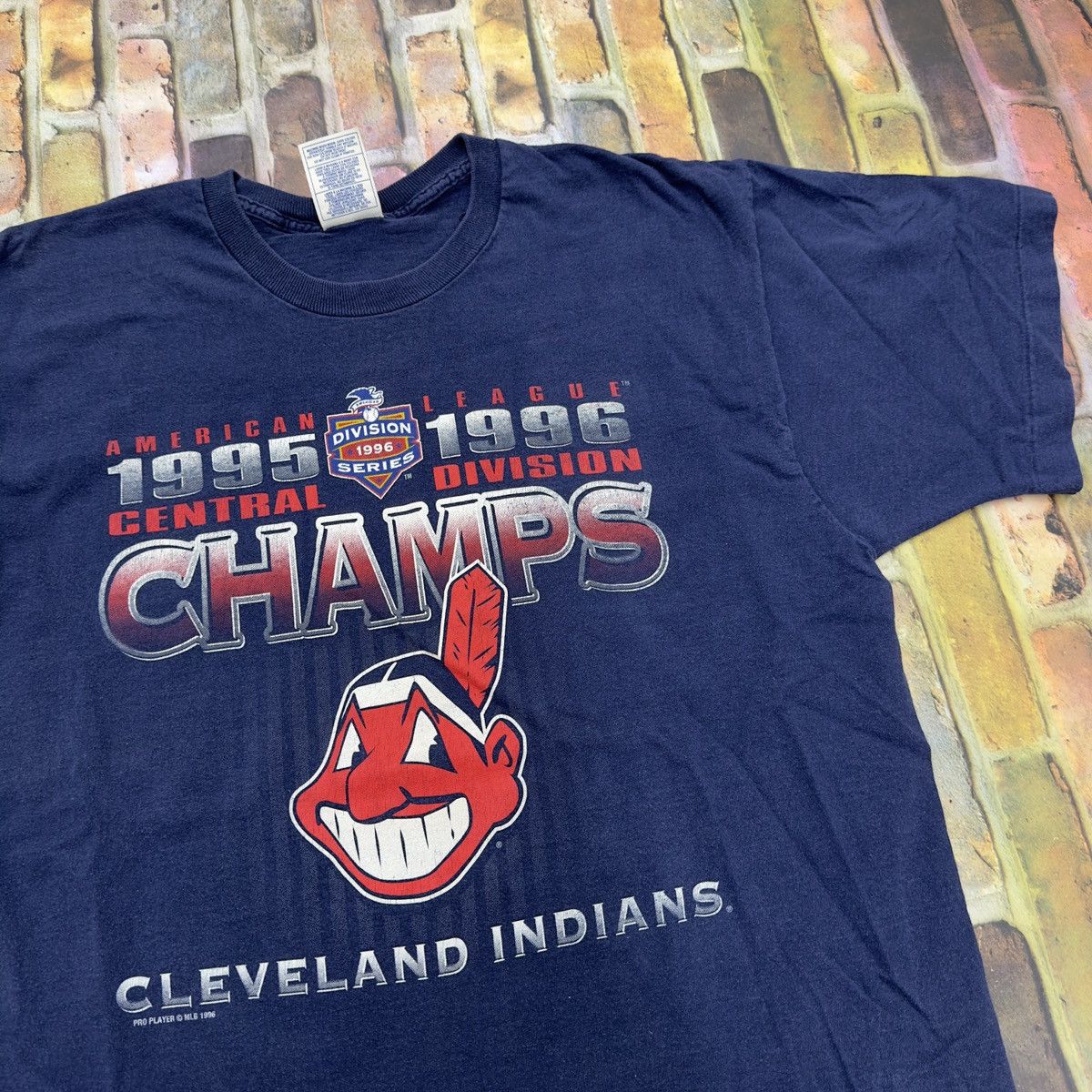 MLB × Pro Player × Vintage Vintage Cleveland Indians tee Size US L / EU 52-54 / 3 - 3 Thumbnail