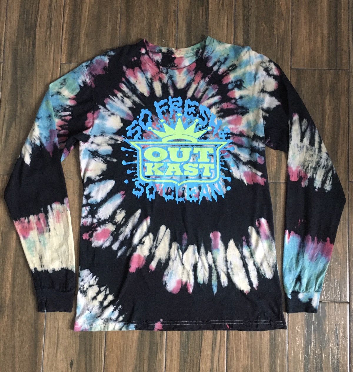 OUT KAST TYE DYE LONG SLEEVE TEE