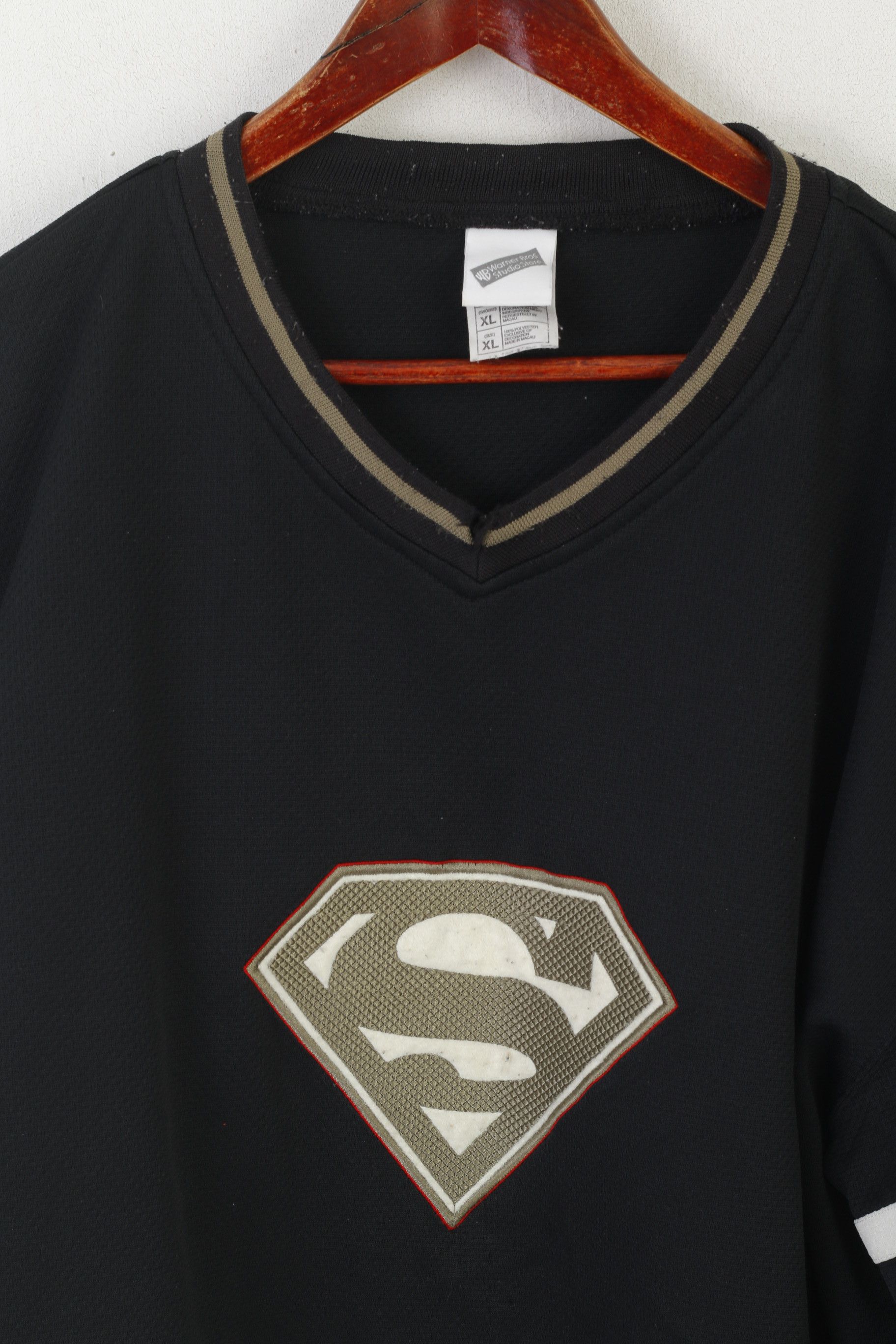 DC Comics DC Comics Warner Bros Studio Store Men XL Shirt Black 0012 Size US XL / EU 56 / 4 - 2 Thumbnail