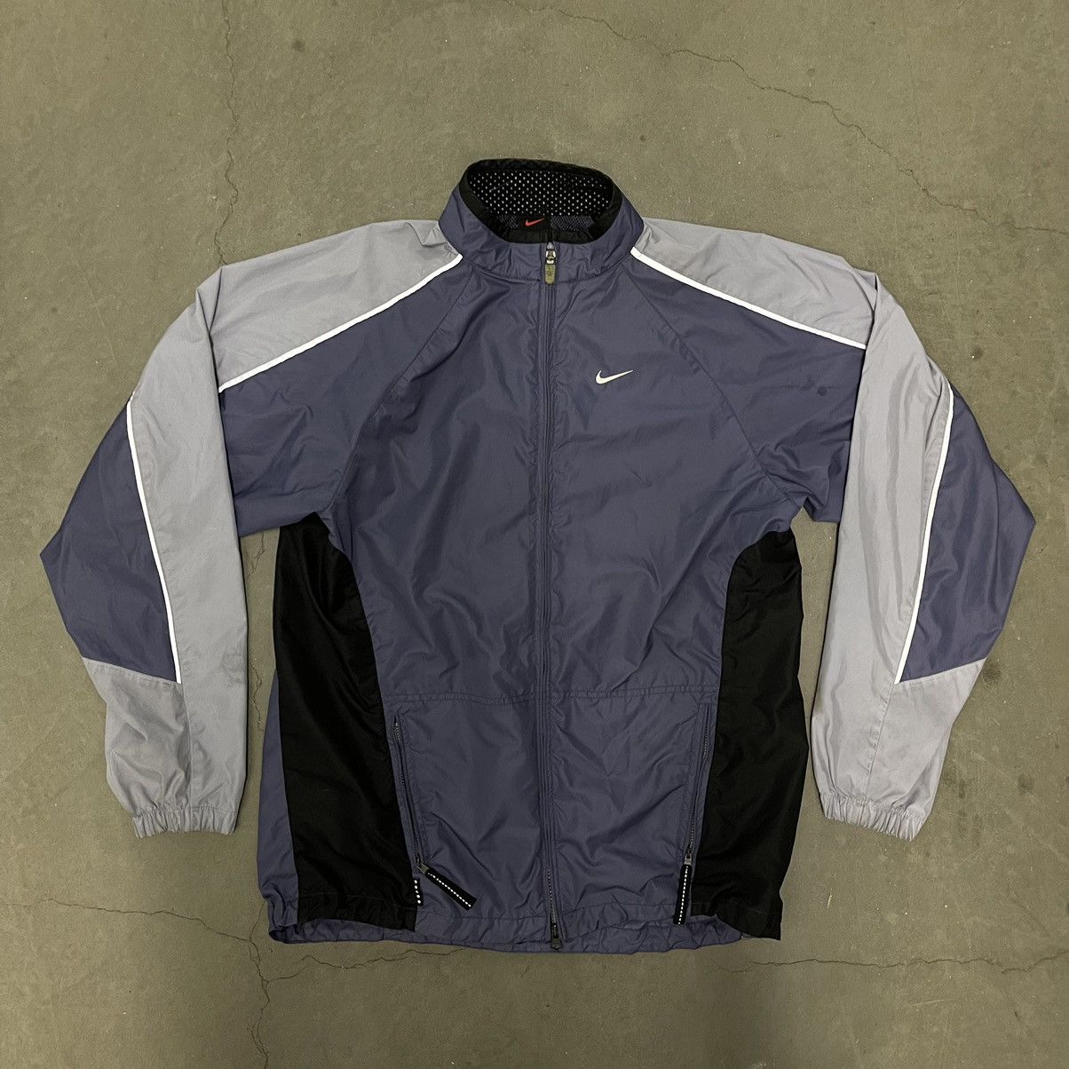 vintage 97-99 Nike Windbreaker