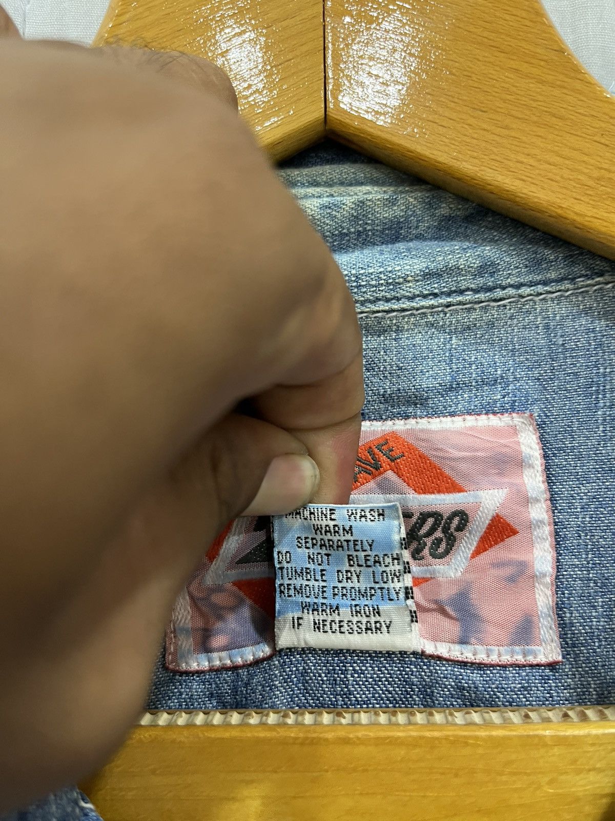 Japanese Brand (Gg). ZIPPERS DENIM COLAR SHIRTS Size US L / EU 52-54 / 3 - 6 Thumbnail