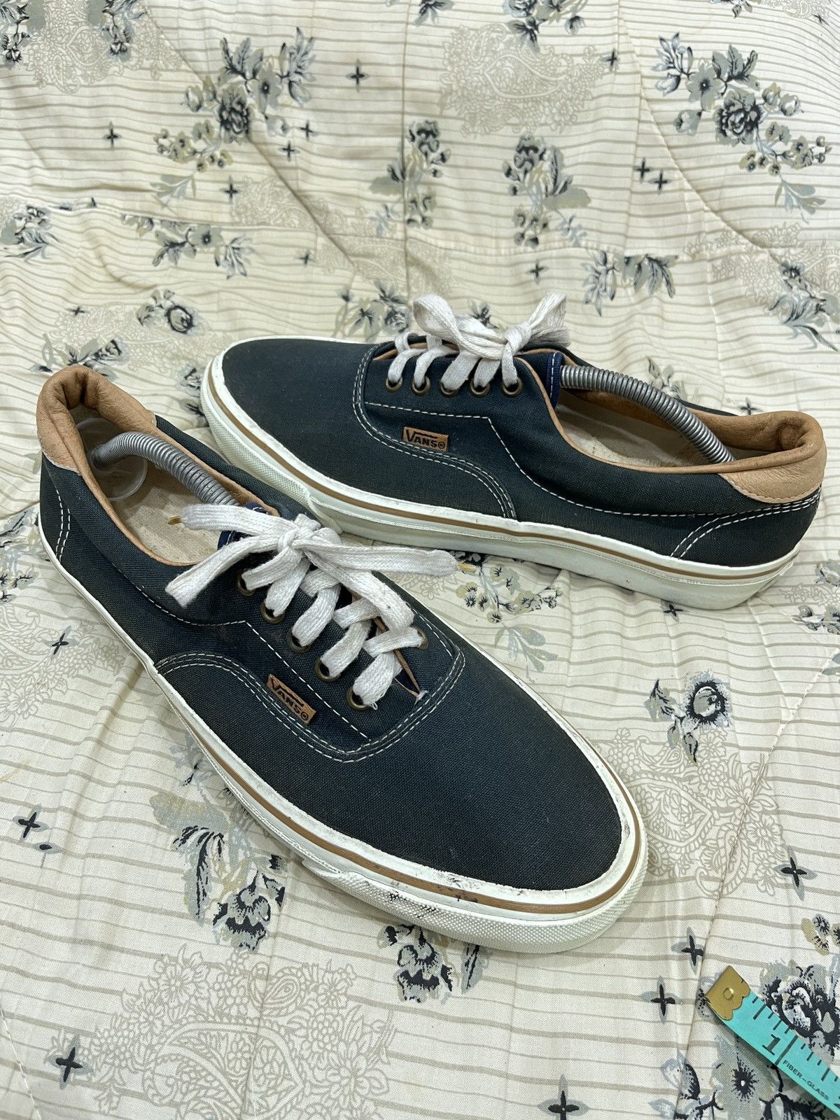 Vans VINTAGE VANS SHOES MADE IN USA Size US 11 / EU 44 - 2 Thumbnail