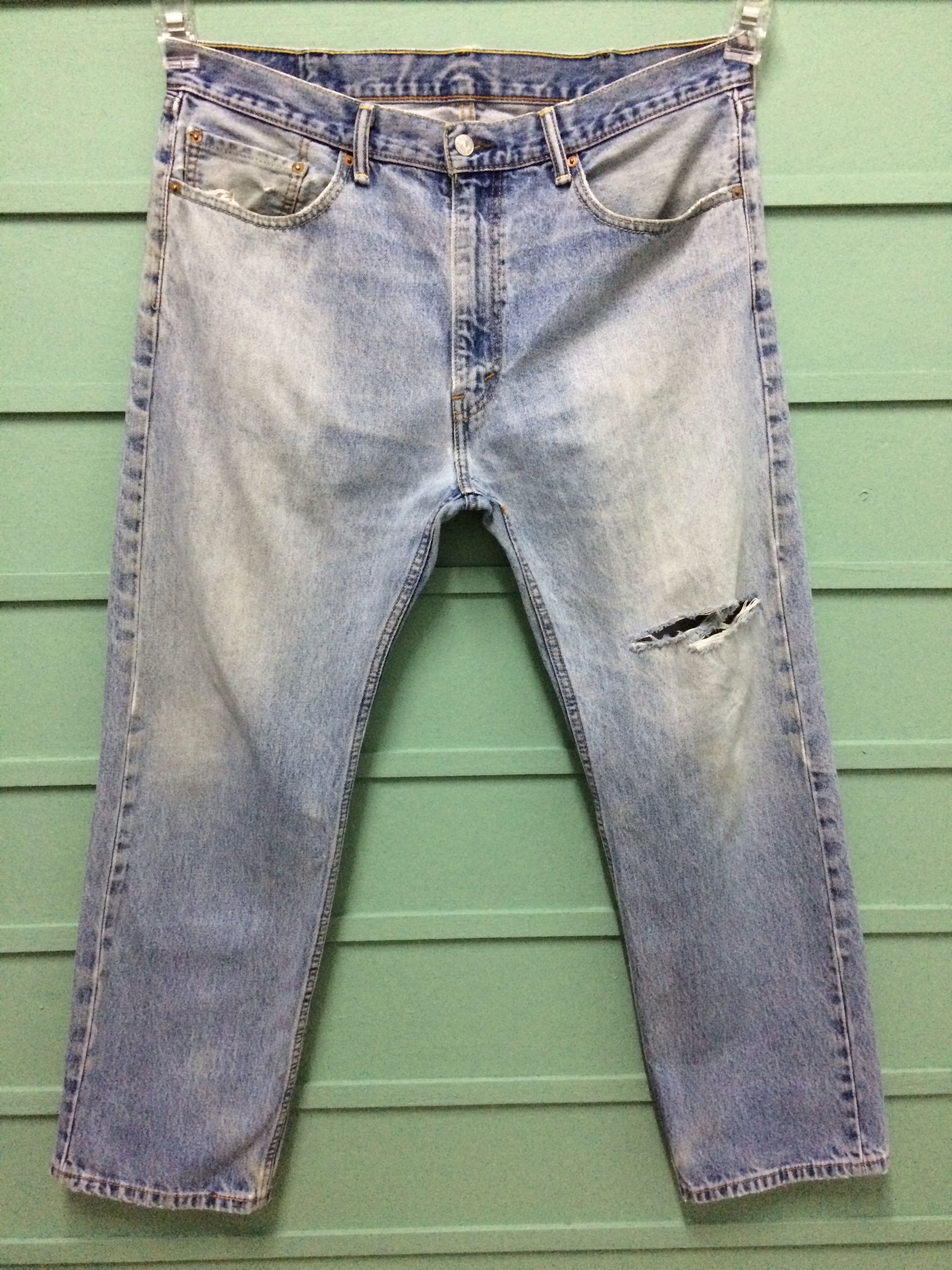 Levi's × Vintage Vintage Distressed Levis 505 Ripped Jeans #B-196 Size US 38 / EU 54 - 1 Thumbnail