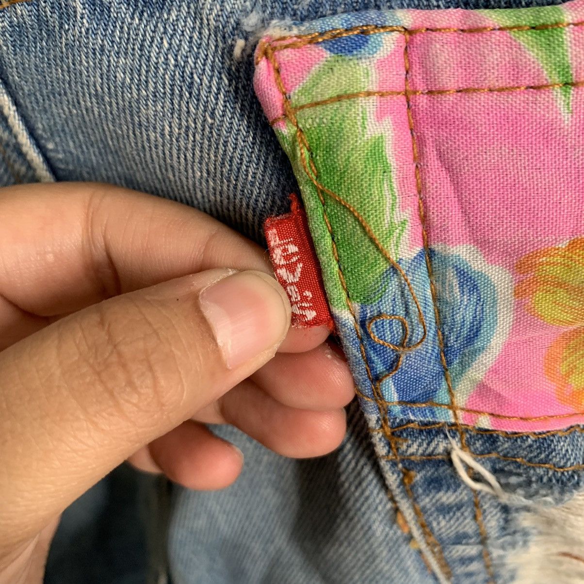Levi's Vintage Levis 501 Button 524 Custom Rare Jeans Denim Size US 32 / EU 48 - 8 Thumbnail