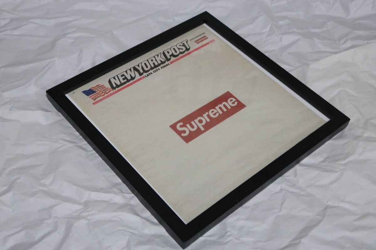 Supreme Supreme fw18 season open newspapers Size ONE SIZE - 3 Thumbnail