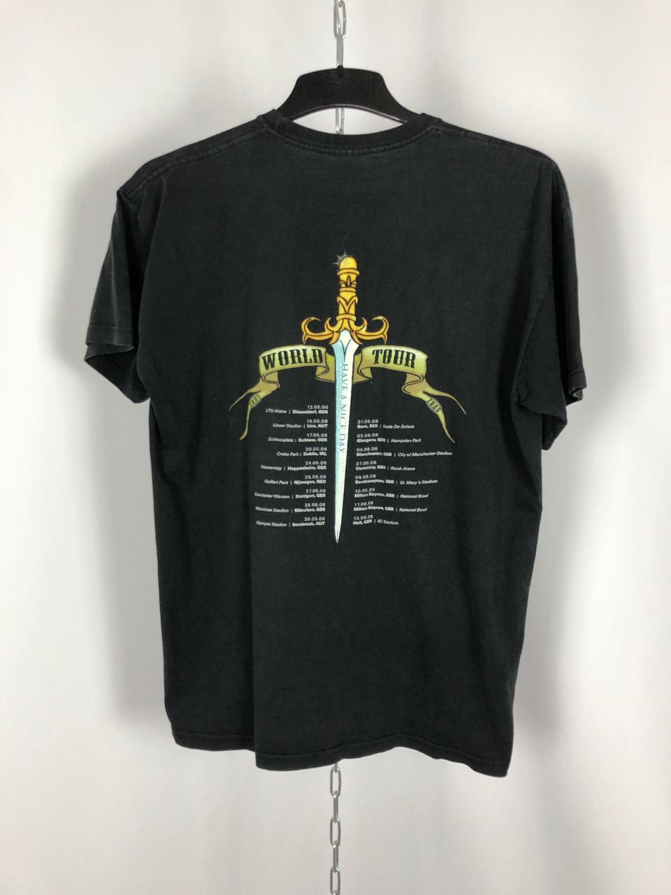 Bon Jovi Bon Jovi would tour 2006 vintage T-shirts size L Size US L / EU 52-54 / 3 - 4 Thumbnail