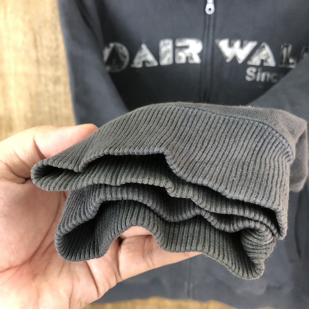 Airwalk VINTAGE AIRWALK FADED SWEATSHIRTS HOODIES Size US XL / EU 56 / 4 - 5 Thumbnail