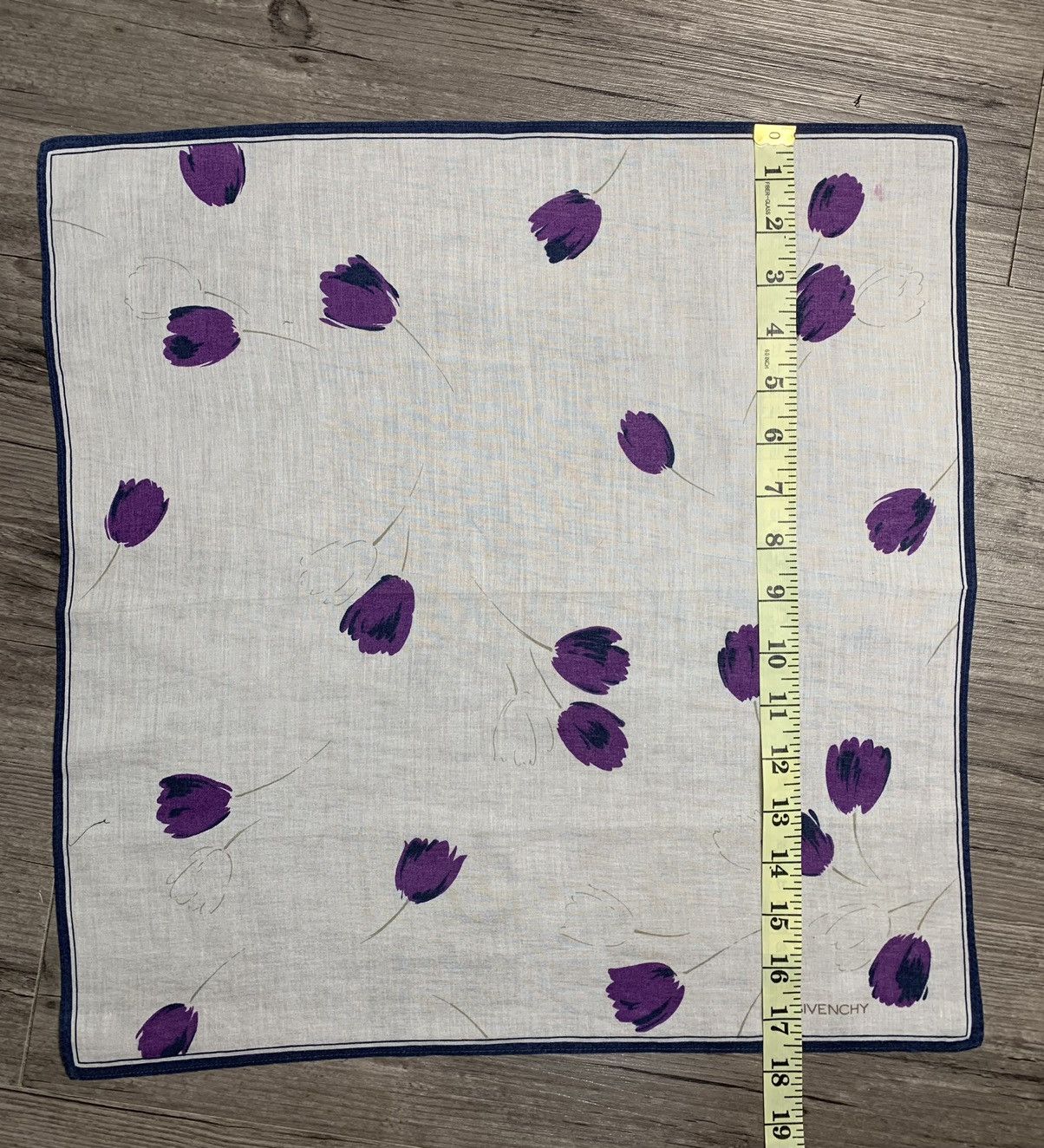 Givenchy Givenchy Handkerchief Pocketsquares Neckerchief Size ONE SIZE - 7 Thumbnail