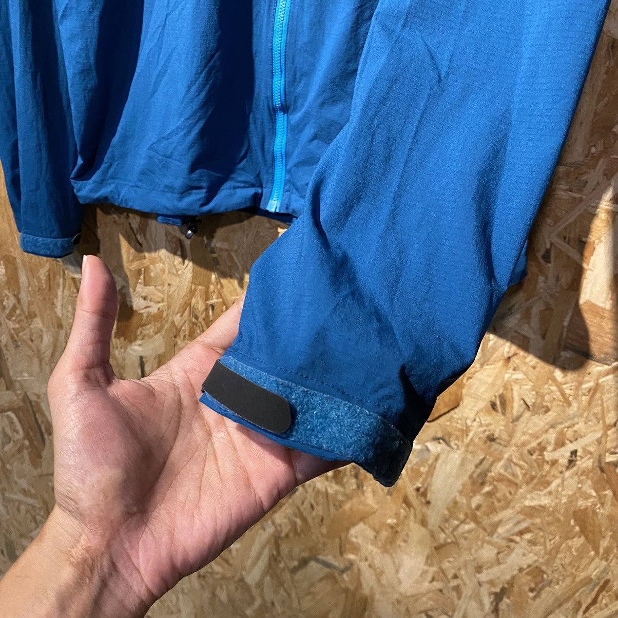 Arc'teryx RARE OUTDOOR‼️Arc’teryx Basic Logo Zipper Windbreaker Jacket Size US L / EU 52-54 / 3 - 10 Thumbnail