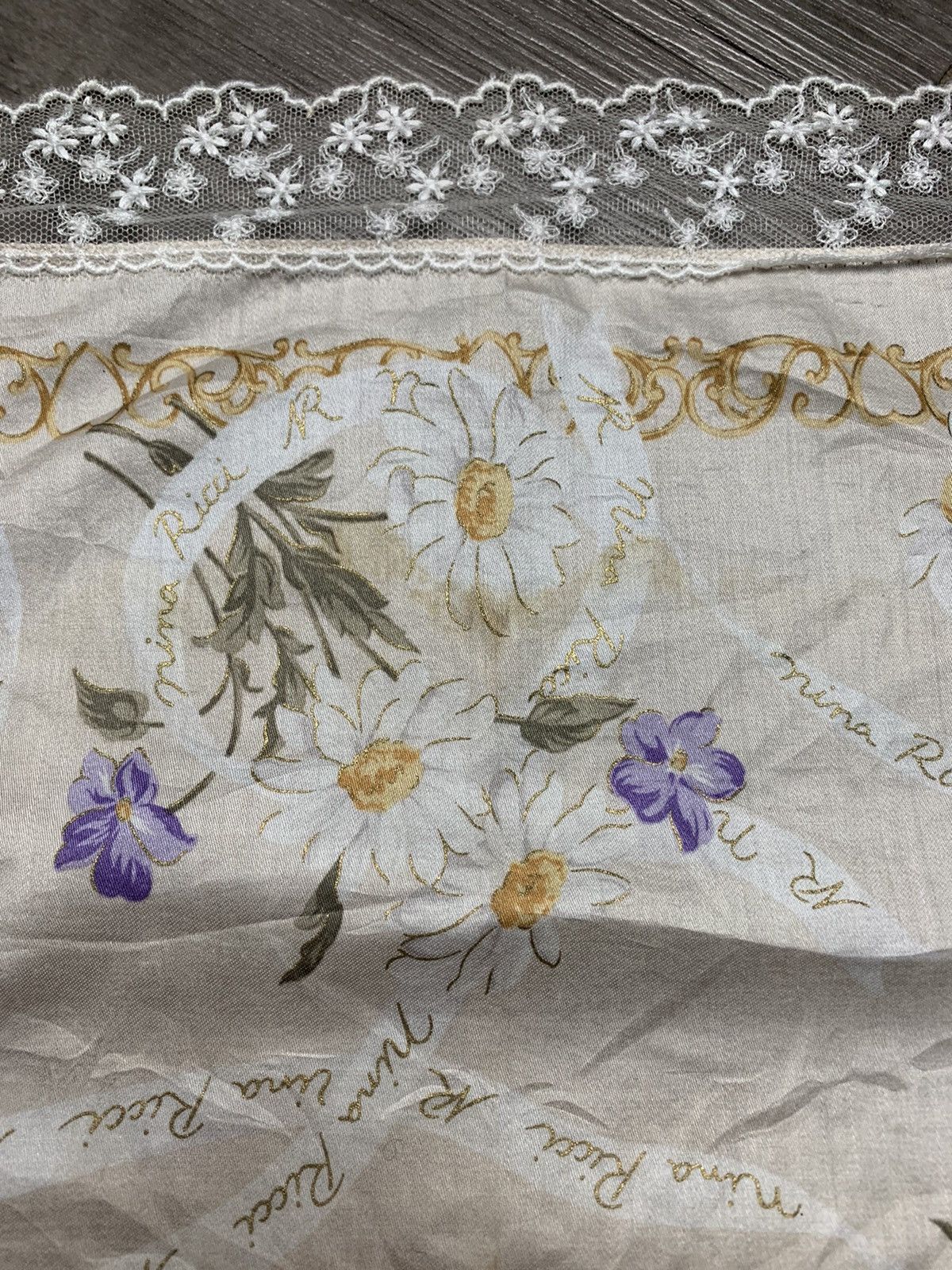 Nina Ricci Nina Ricci Handkerchief Neckerchief Pocketsquares Size ONE SIZE - 6 Thumbnail