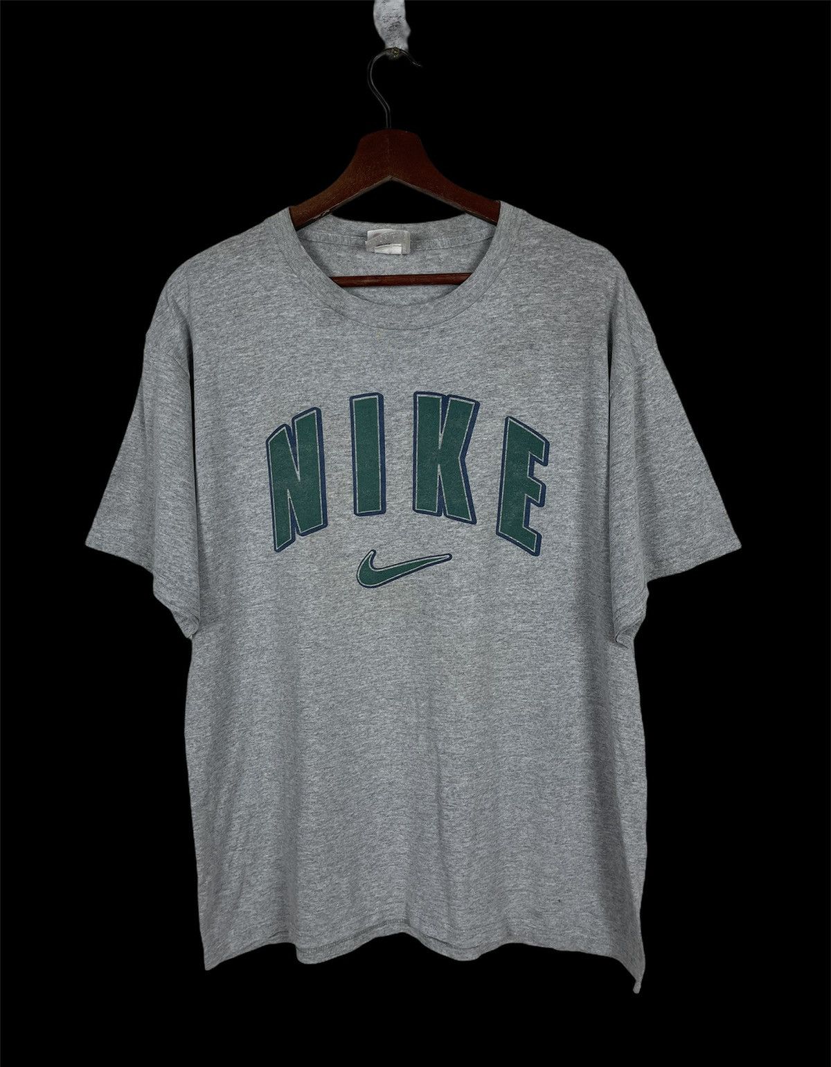 Vintage 🔥QUICK SALE❌Vintage 90’s NIKE CENTER LOGO SWOOSH Tee Size US M / EU 48-50 / 2 - 3 Thumbnail