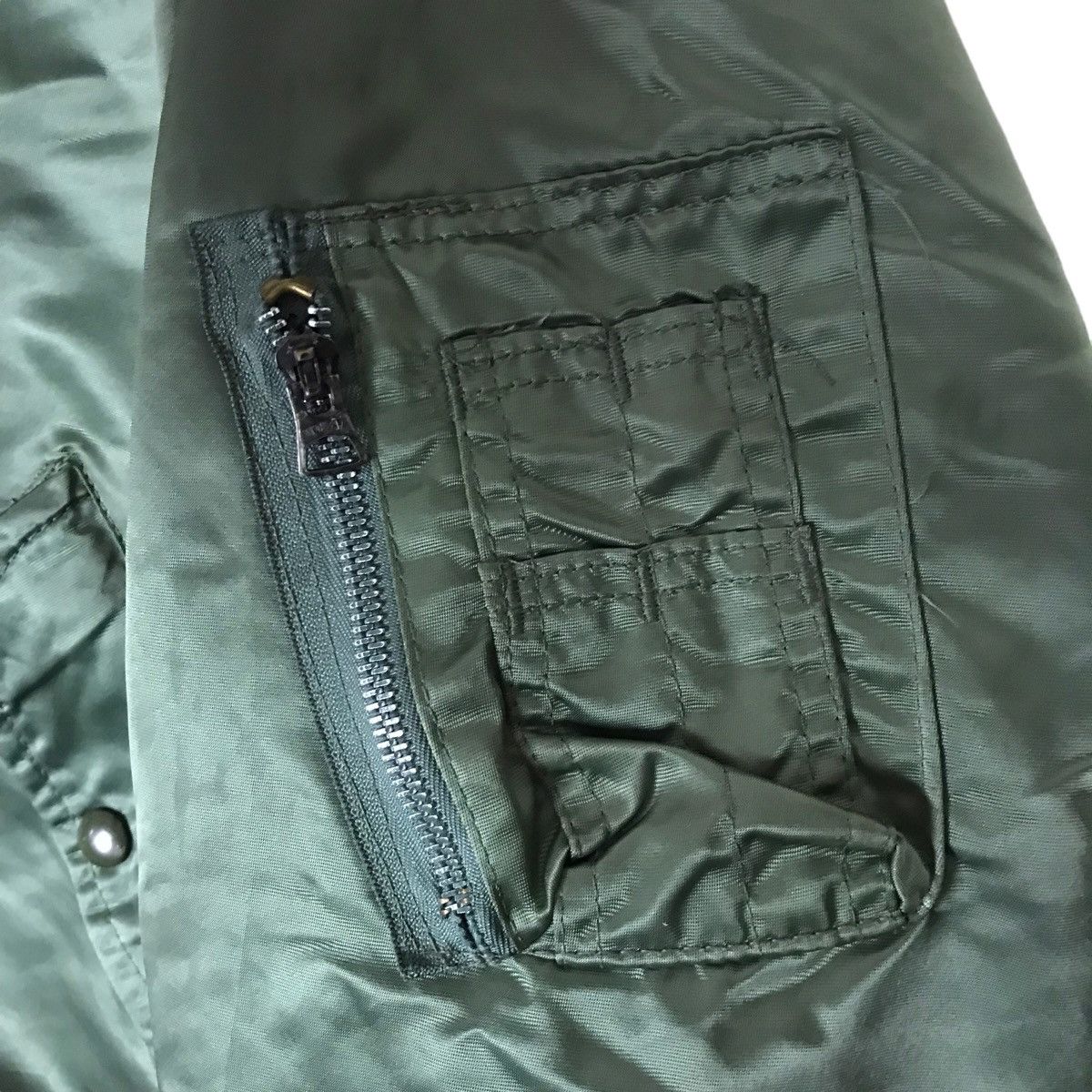 Vintage Vintage 80s Corinth MFG Co US MA-1 Bomber Flight Jacket Size US M / EU 48-50 / 2 - 3 Thumbnail