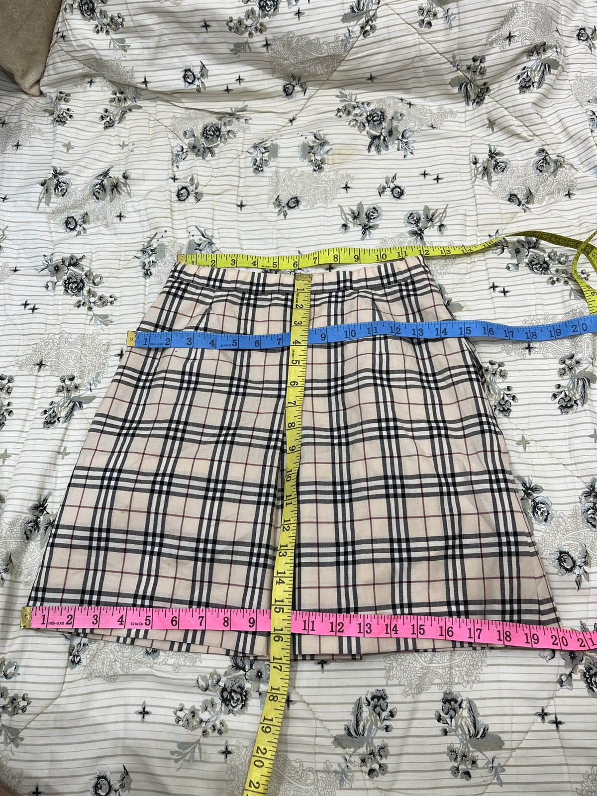 Burberry (Ppp). BURBERRYS NOVA CHECK SKIRTS Size 24" / US 00 / IT 34 - 19 Thumbnail