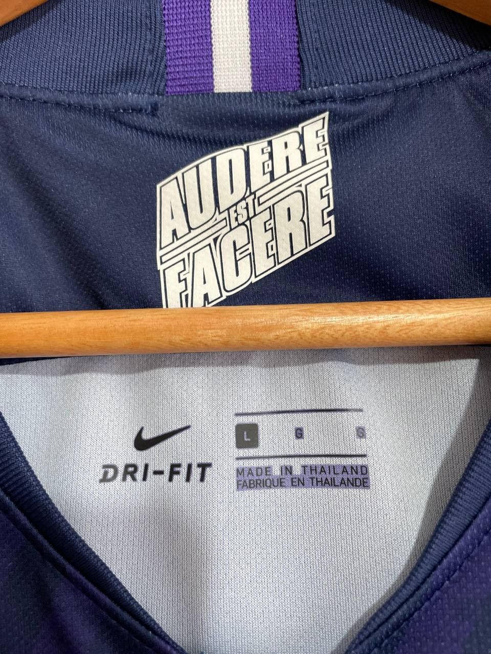 Nike Tottenham 2019-2020 Away Soccer Jersey Football Shirt Size US L / EU 52-54 / 3 - 7 Thumbnail