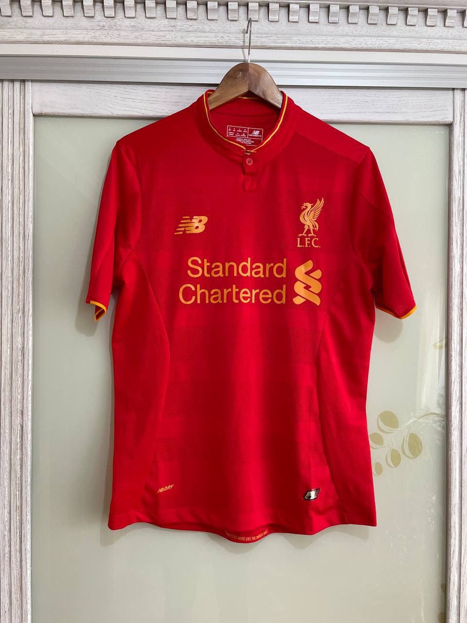 New Balance Liverpool 2016-2017 Home Soccer Jersey Football Shirt Kit Size US S / EU 44-46 / 1 - 1 Thumbnail