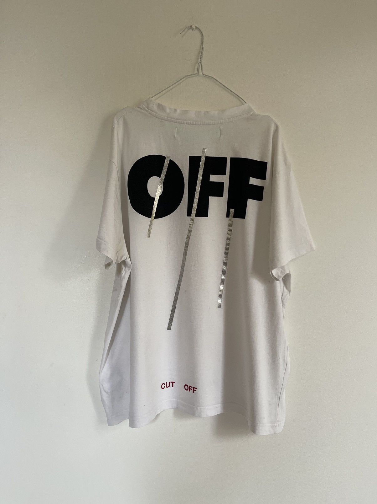 Off white cut off TEE