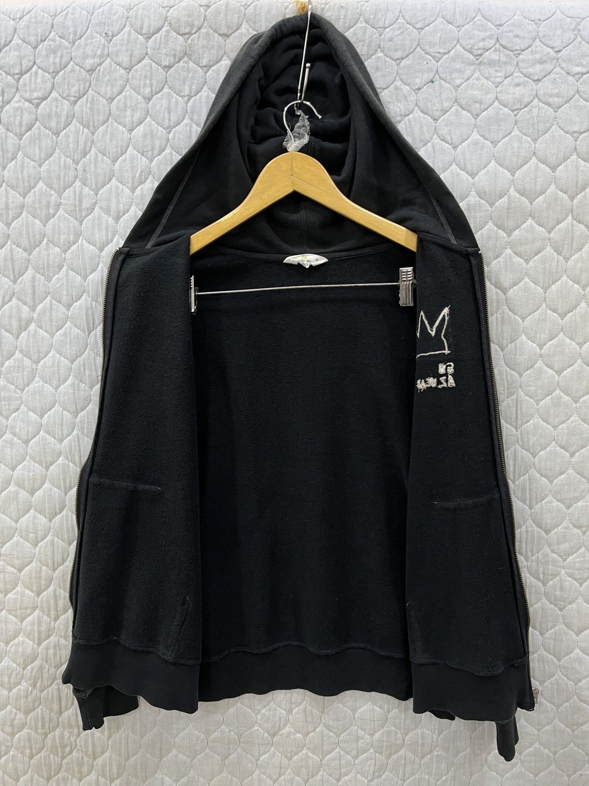 Jean-Michel Basquiat (Ppp). JEAN MICHEL BASQUIAT X UNIQLO HOODIE JACKET Size US M / EU 48-50 / 2 - 5 Thumbnail