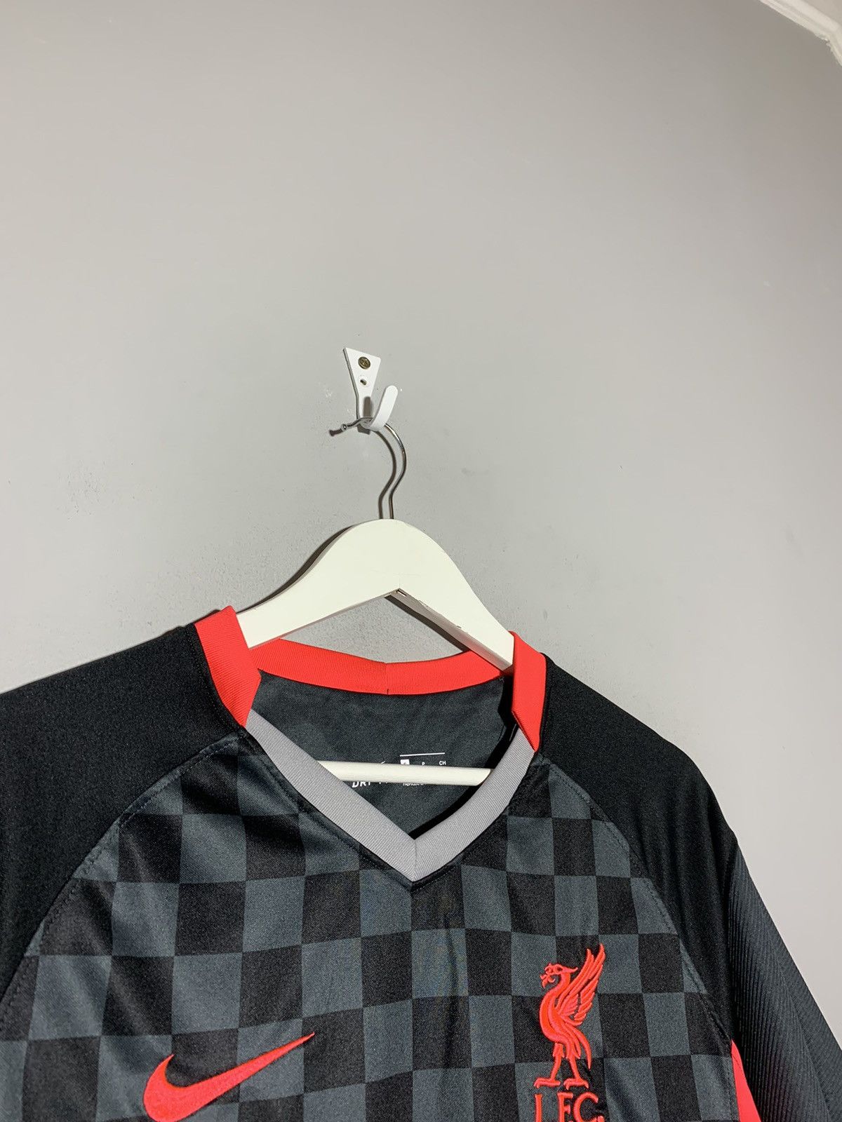 Nike Liverpool Nike Third 2020/21 Y2k Streetwear Football Shirt Size US S / EU 44-46 / 1 - 6 Thumbnail