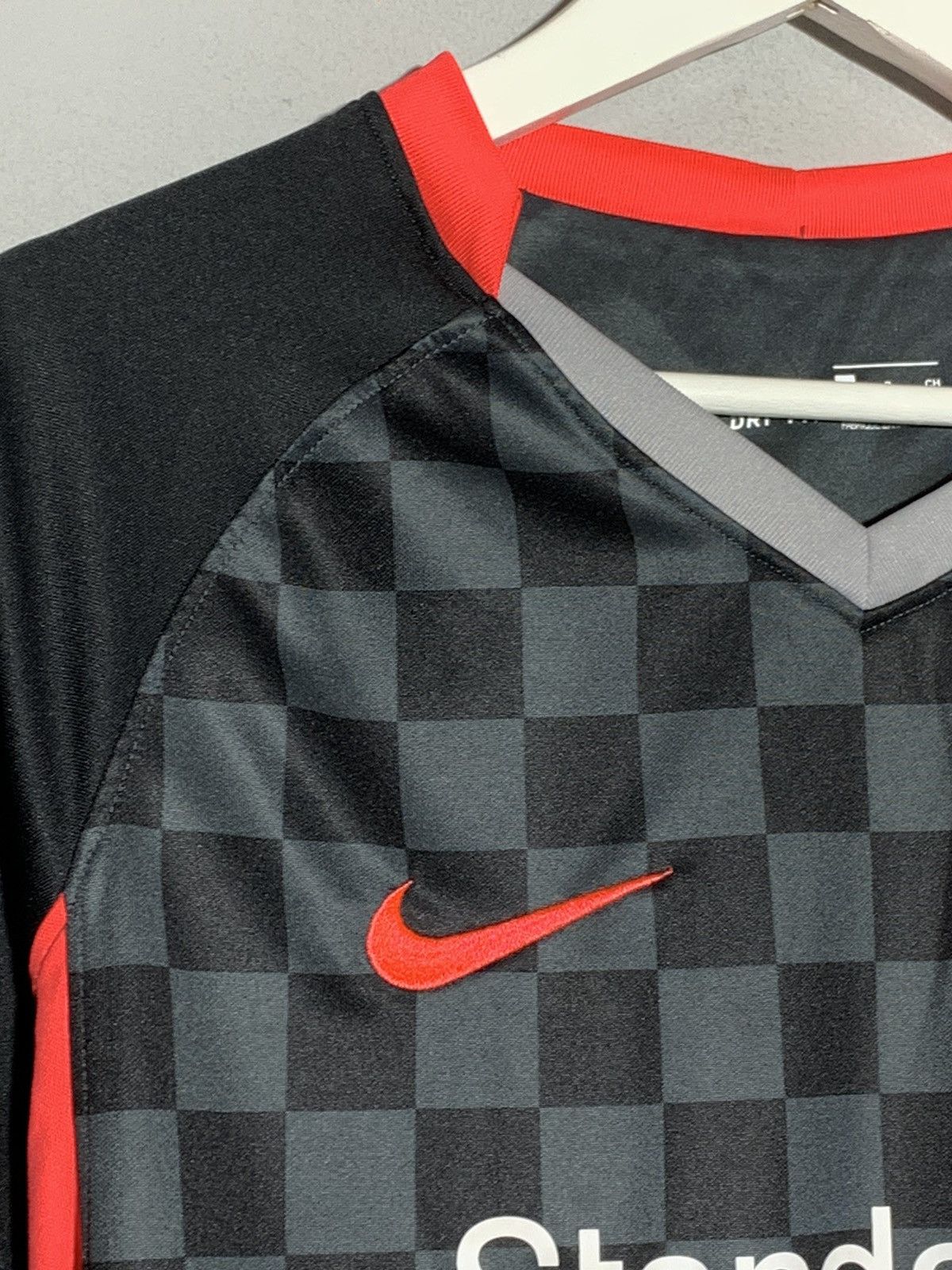 Nike Liverpool Nike Third 2020/21 Y2k Streetwear Football Shirt Size US S / EU 44-46 / 1 - 5 Thumbnail