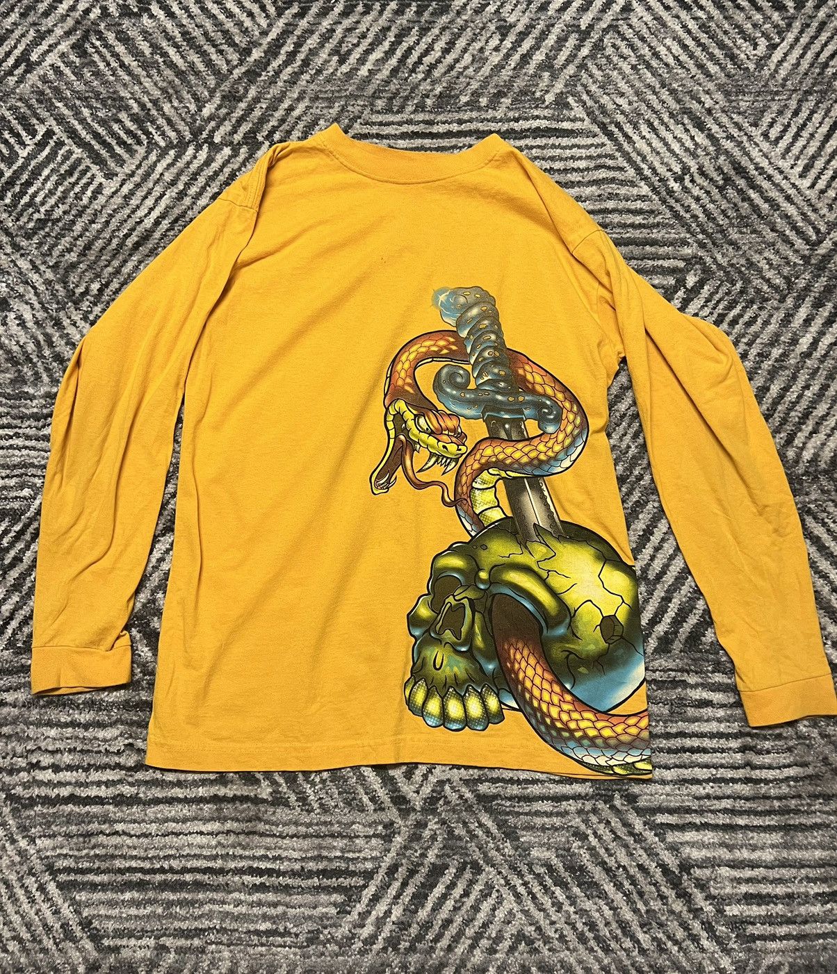 RARE Vintage 90s deals JNCO Jeans Graphic Long Sleeve Shirt Men’s Large Yellow Tee Top