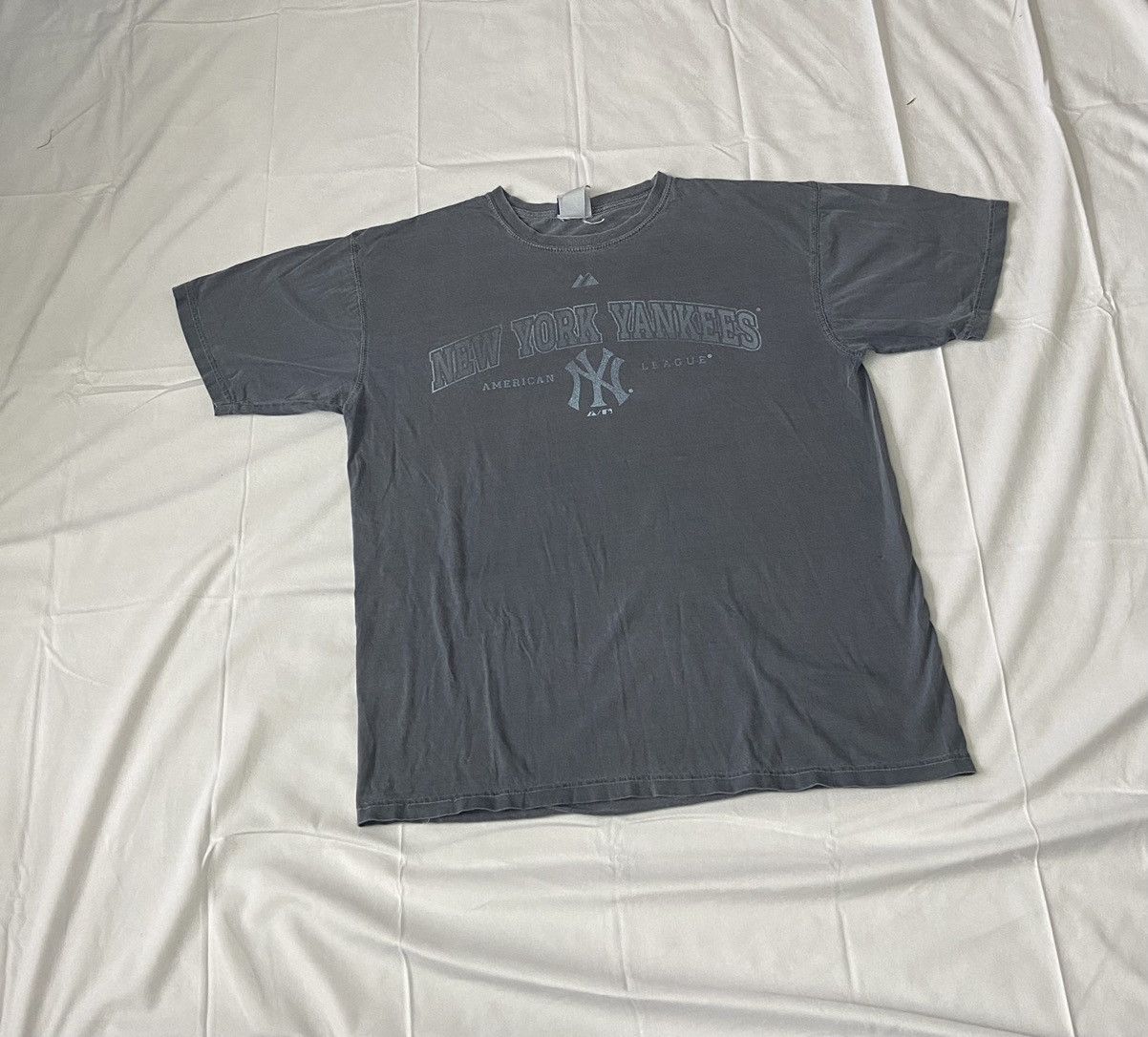T-shirt Majestic New York Yankees Joe DiMaggio #5 - Taille M, Occasion, Blanc