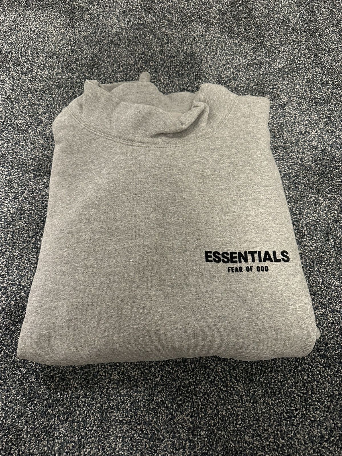 FEAR OF GOD ESSENTIALS: Mock Neck Sweatshirt Size: Large