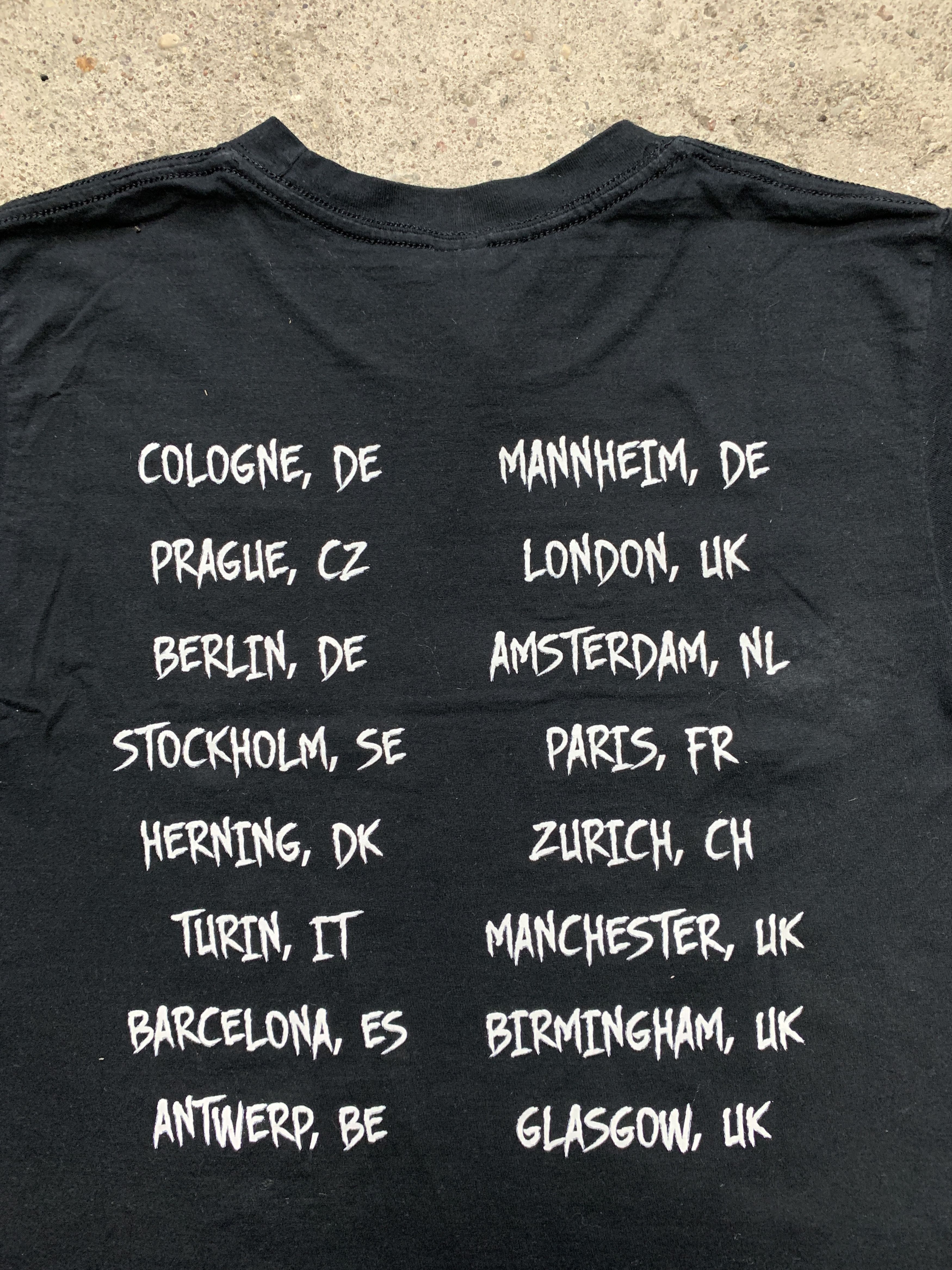 Band Tees Vintage Madonna Rebel Heart Tour 2015 T-shirt Size US S / EU 44-46 / 1 - 4 Thumbnail