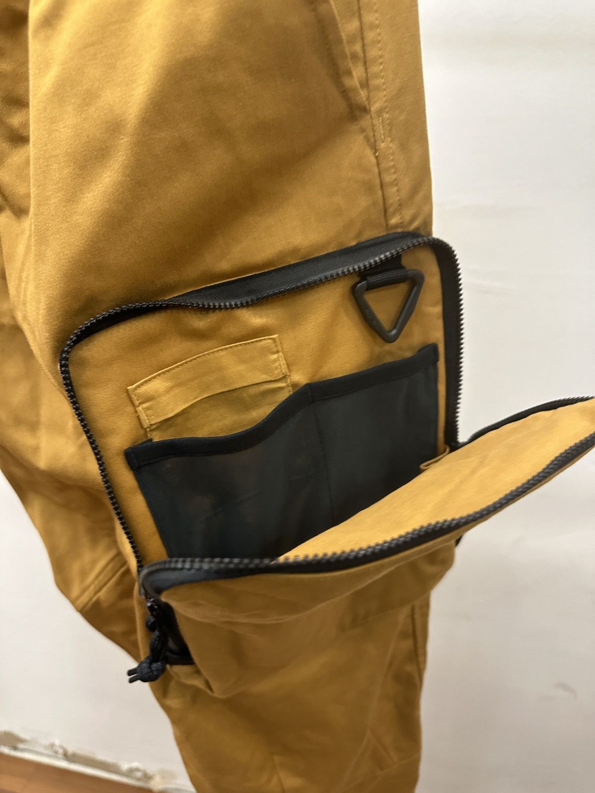 Nike × Nike ACG Nike ACG Woven Cargo Pant (Wheat) SZ S Size US 30 / EU 46 - 4 Thumbnail
