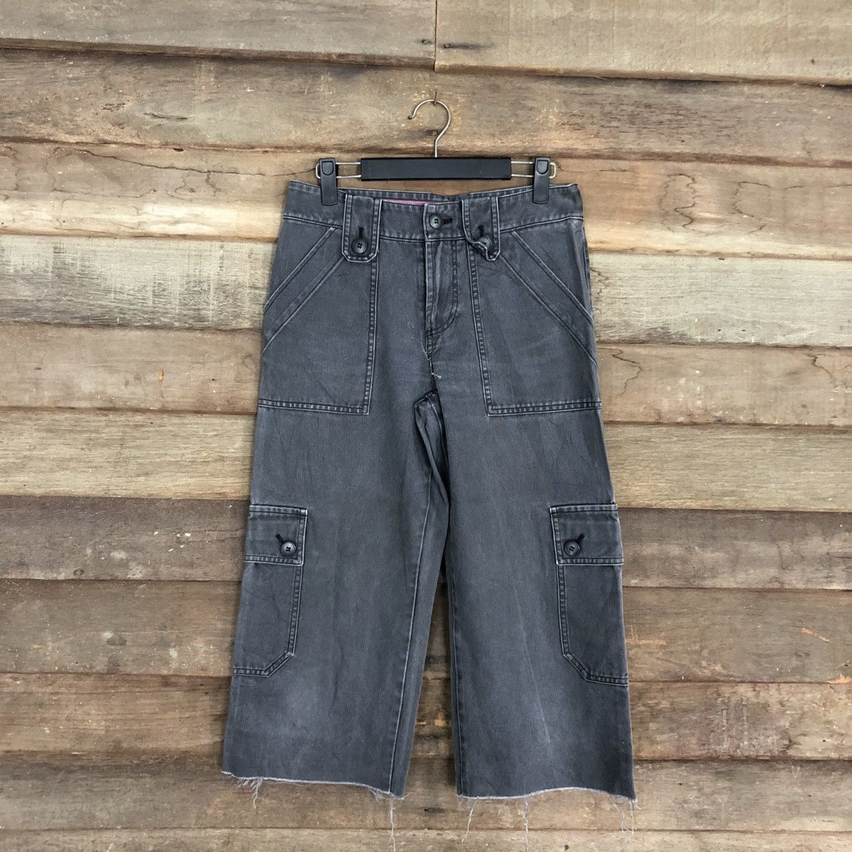 image of Faded Glory Tasse Tasse Black Multipocket Cargo Cropped Pants C1241, Men's (Size 26)