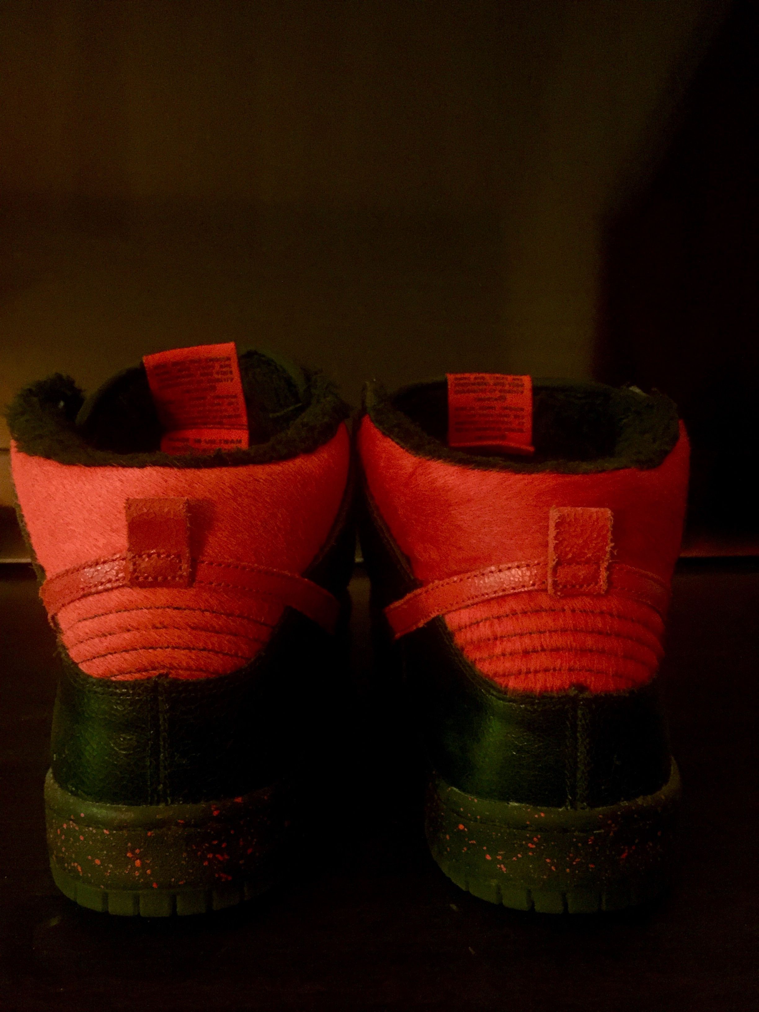Nike Krampus Dunks Size US 10.5 / EU 43-44 - 2 Thumbnail