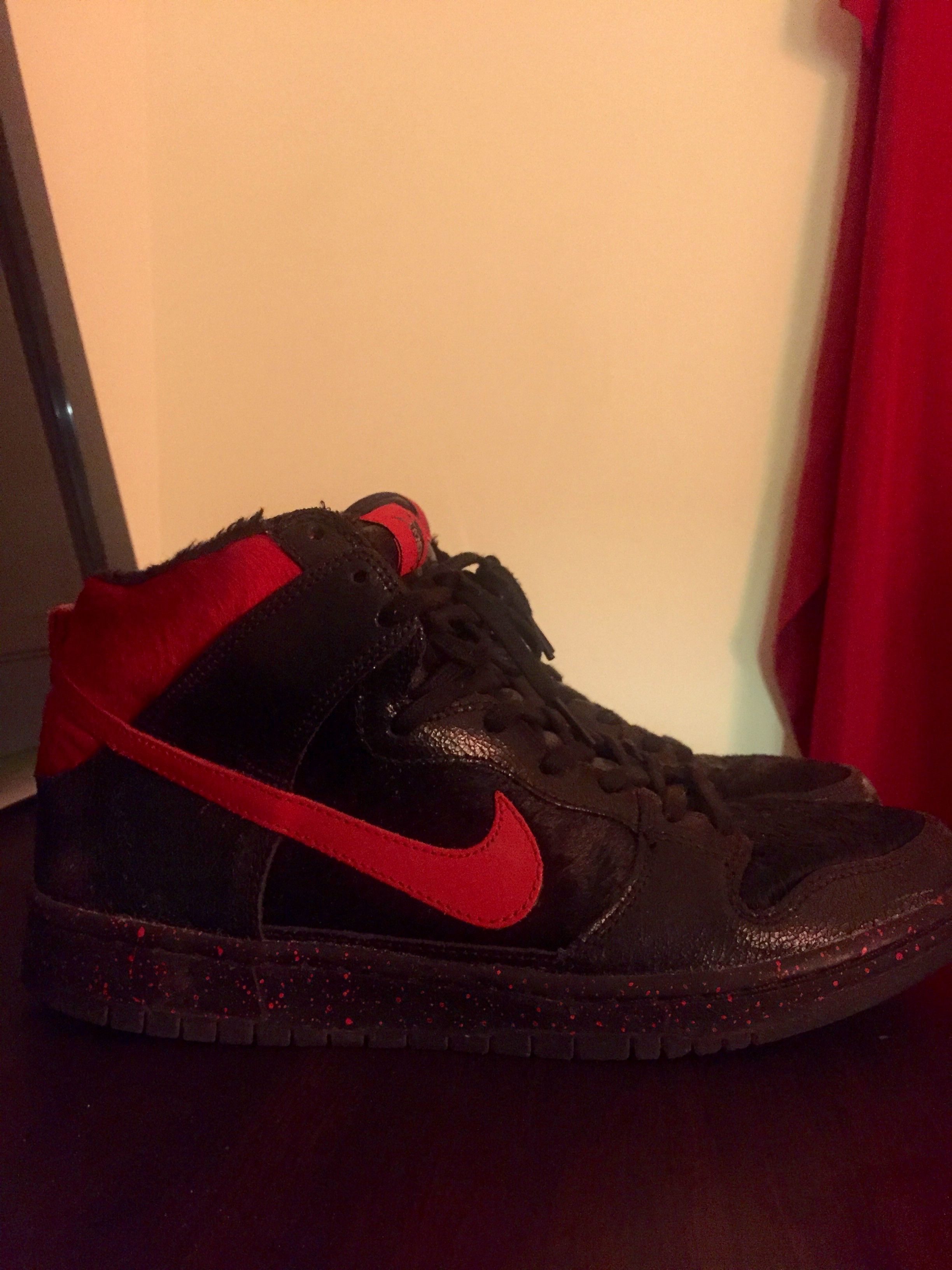 Nike Krampus Dunks Size US 10.5 / EU 43-44 - 1 Thumbnail