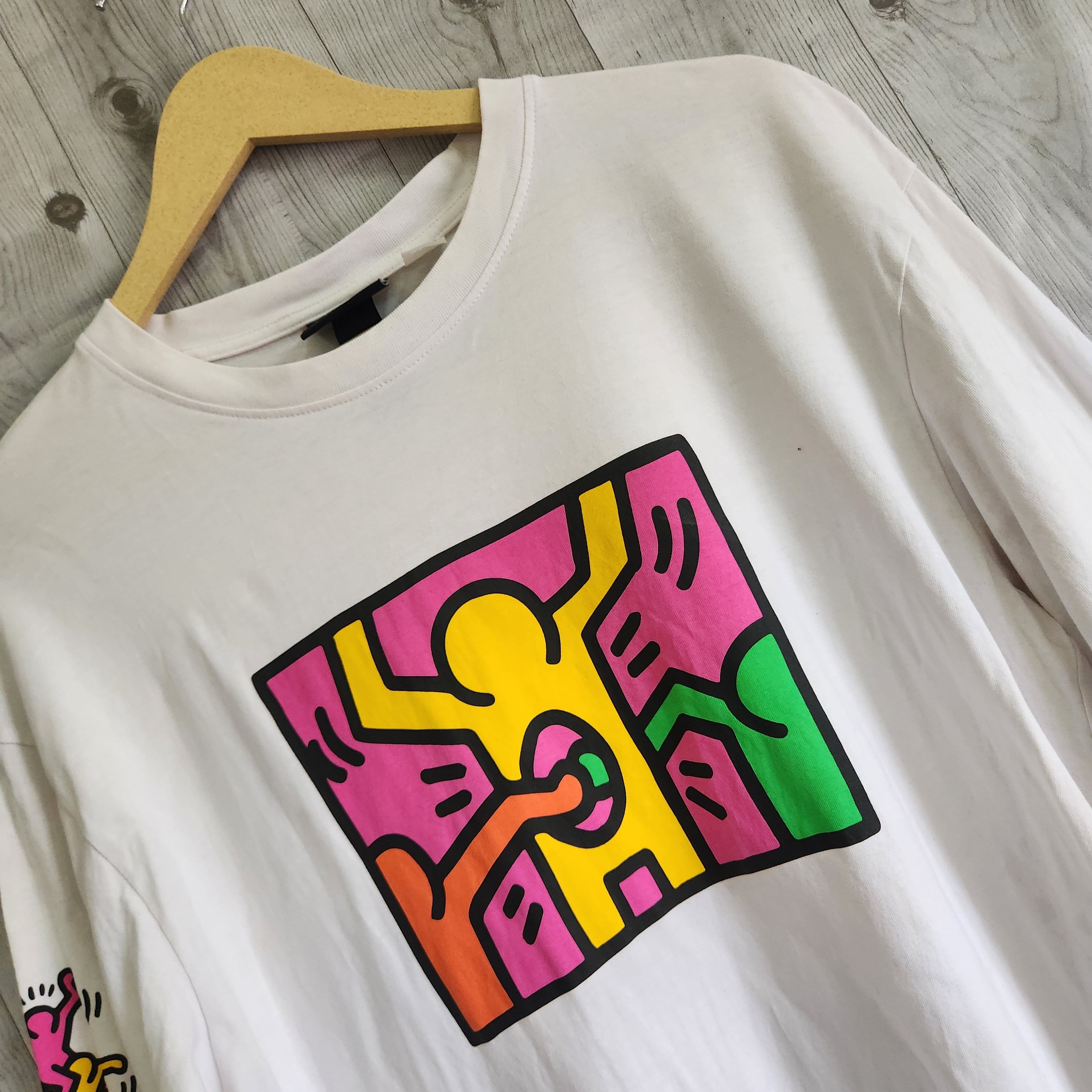 Keith Haring Keith Haring X H&M Long Sleeves Printed TShirt Size US L / EU 52-54 / 3 - 16 Thumbnail