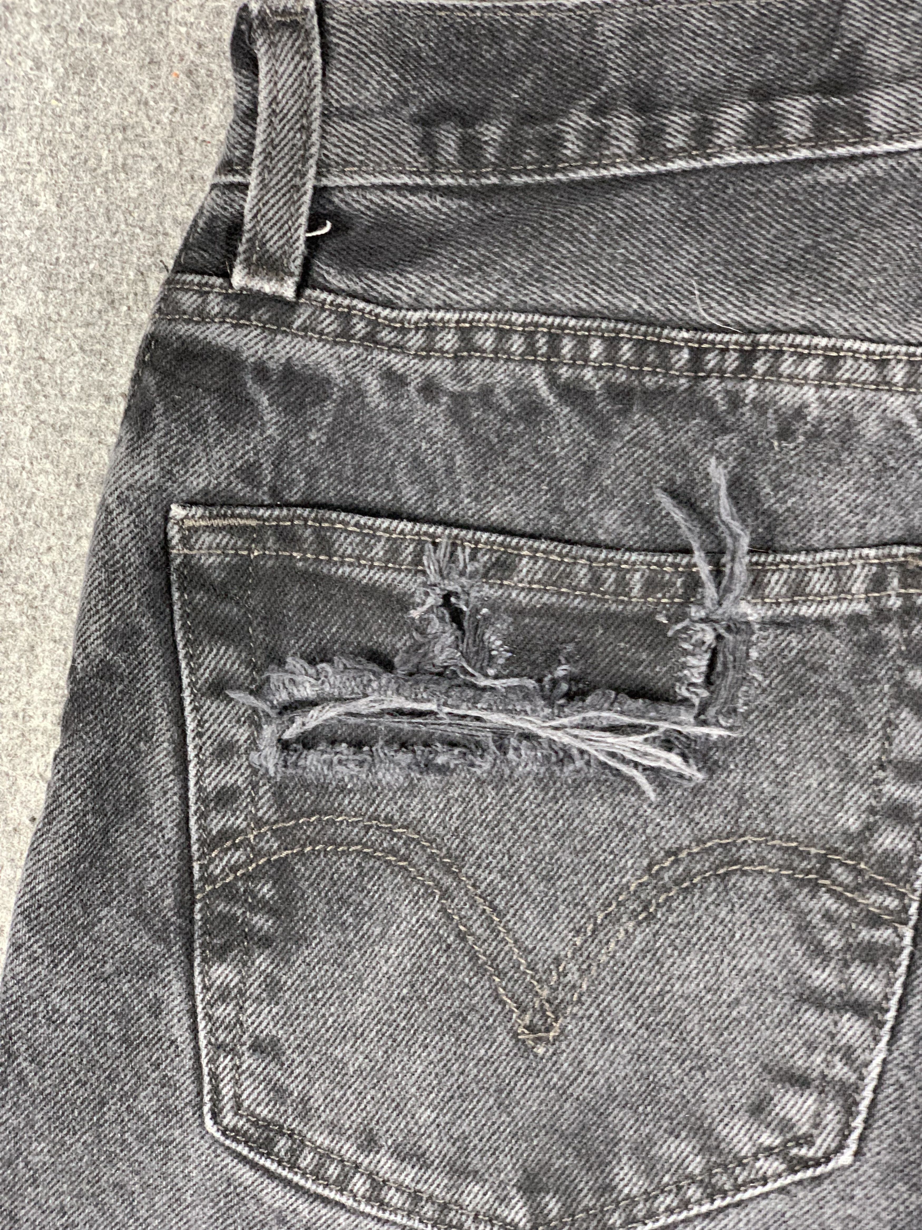 Levi's Vintage Levis Faded Black Jeans DP1929 Size US 37 - 13 Thumbnail