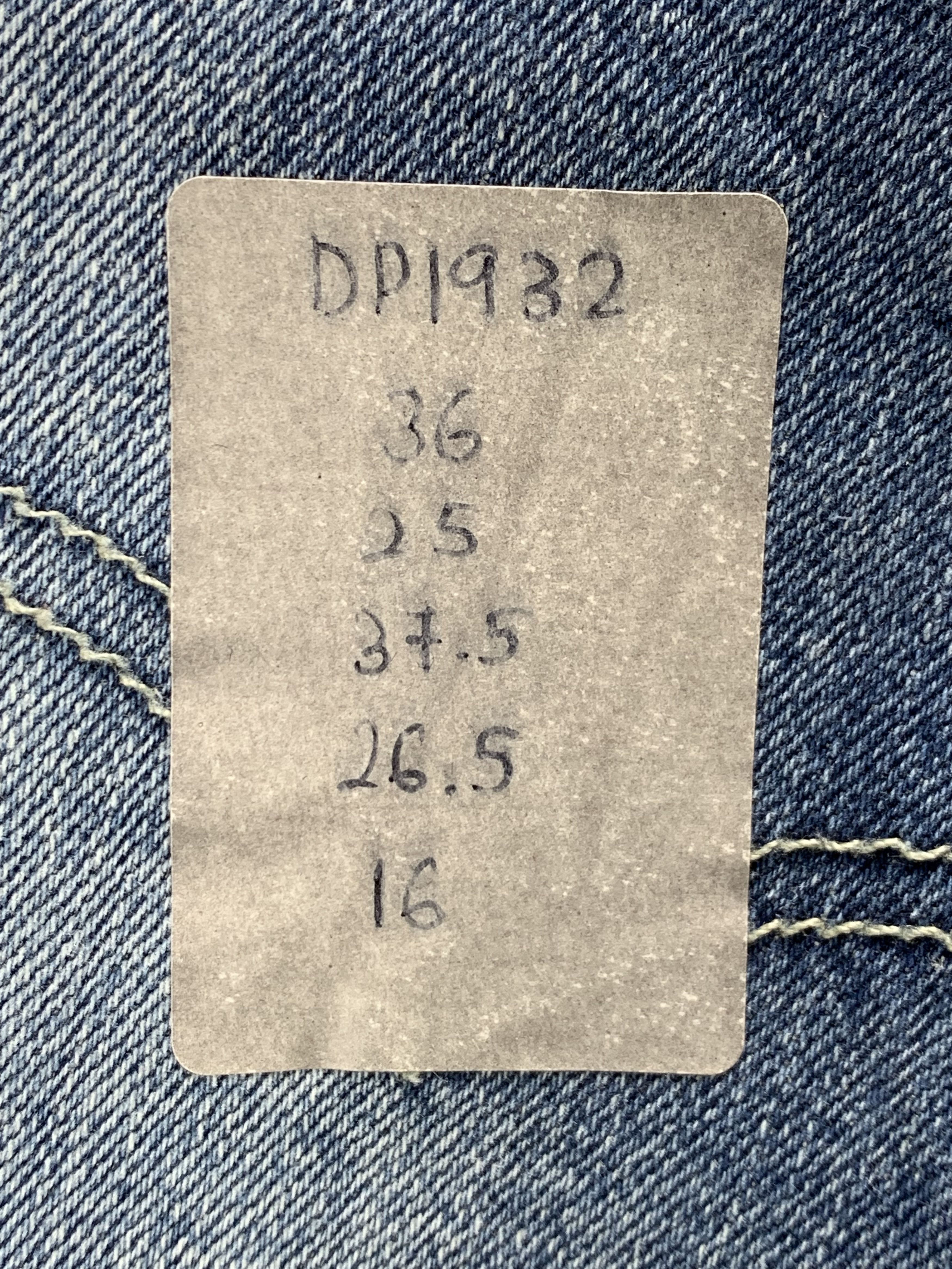 Levi's Vintage Levis 541 Faded Blue Jeans DP1932 Size US 36 / EU 52 - 13 Thumbnail