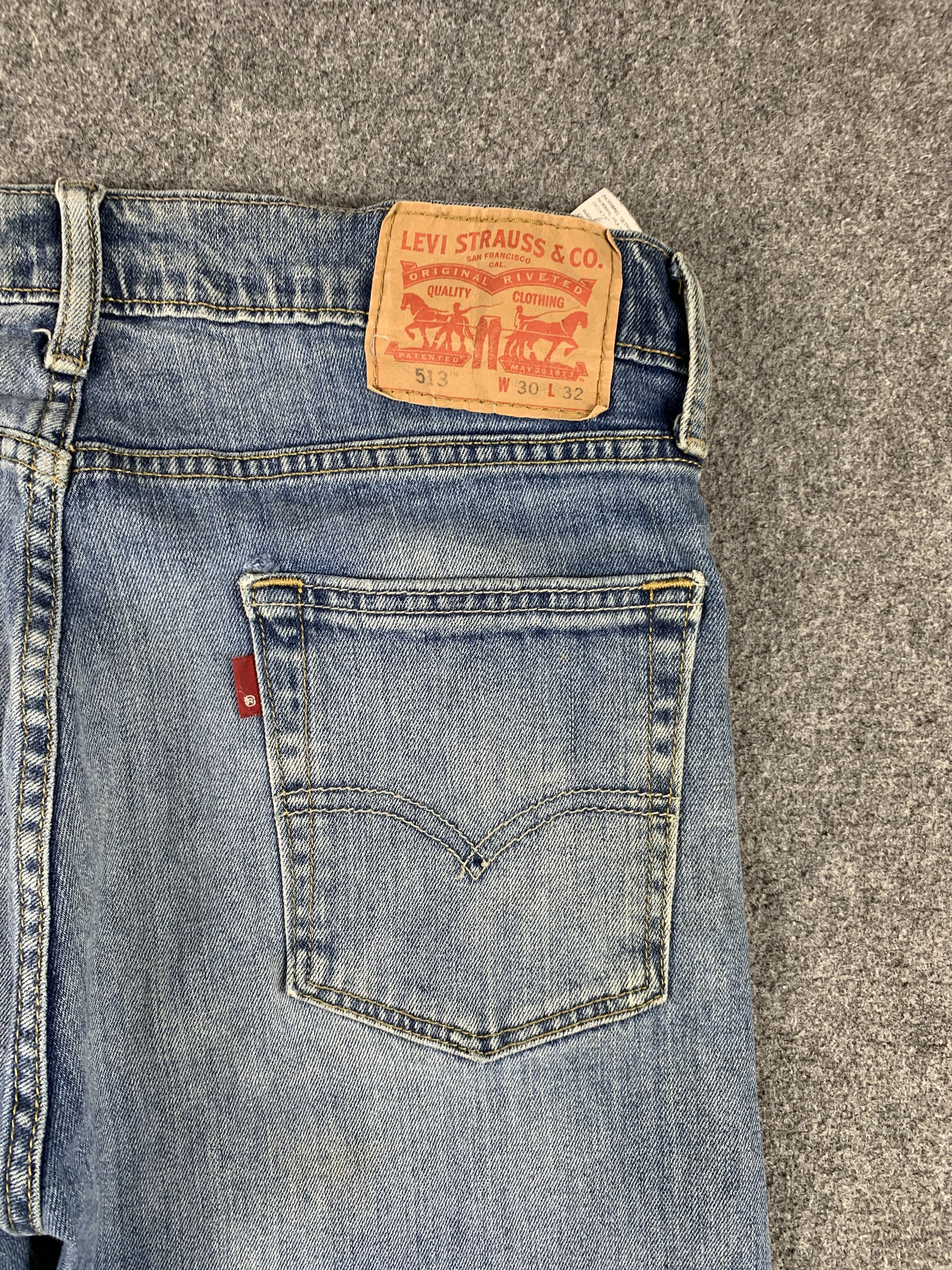 Levi's Vintage Levis 513 Faded Blue Jeans DP1939 Size US 30 / EU 46 - 16 Thumbnail
