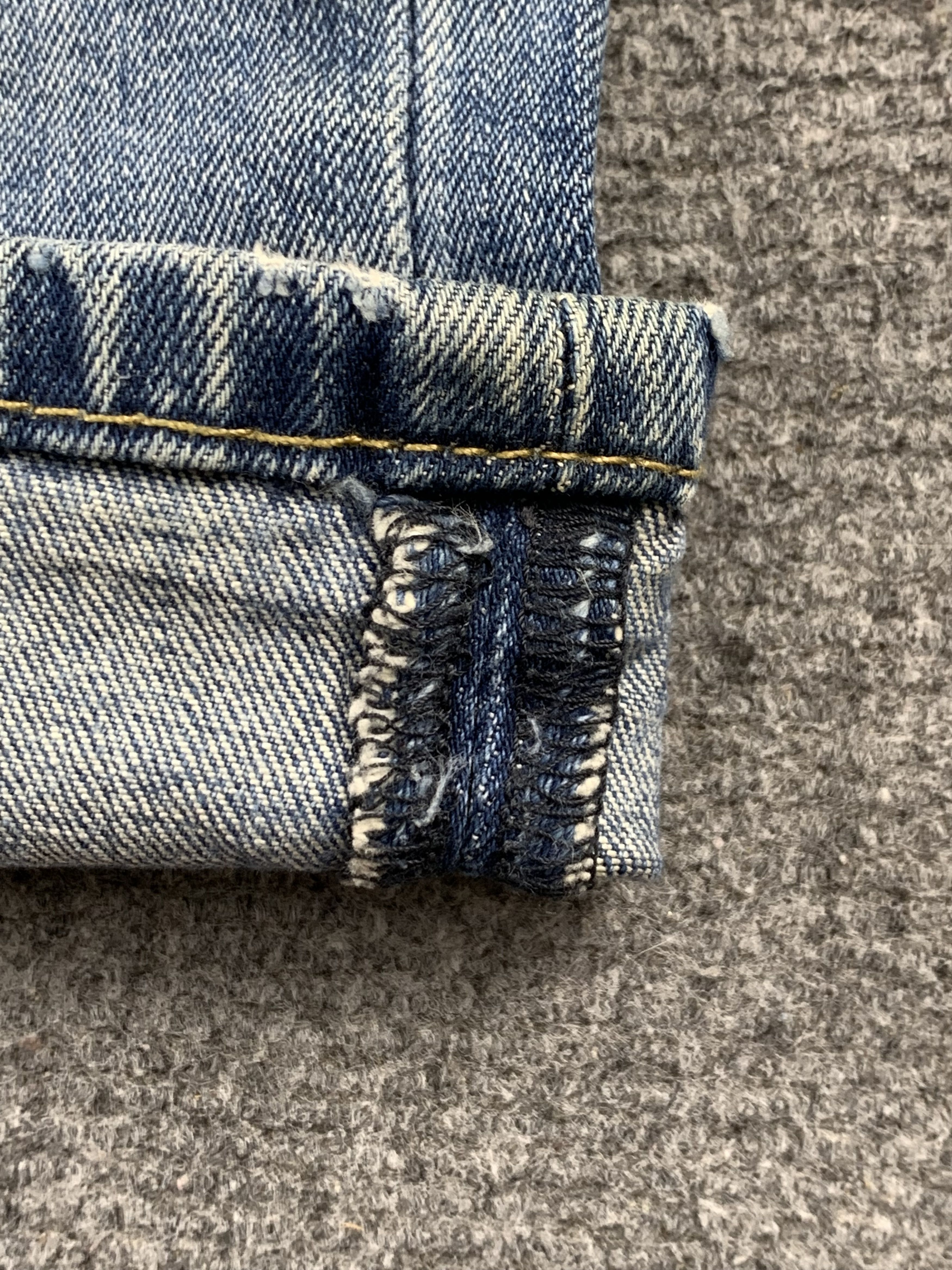 Levi's Vintage Levis 513 Faded Blue Jeans DP1939 Size US 30 / EU 46 - 13 Thumbnail