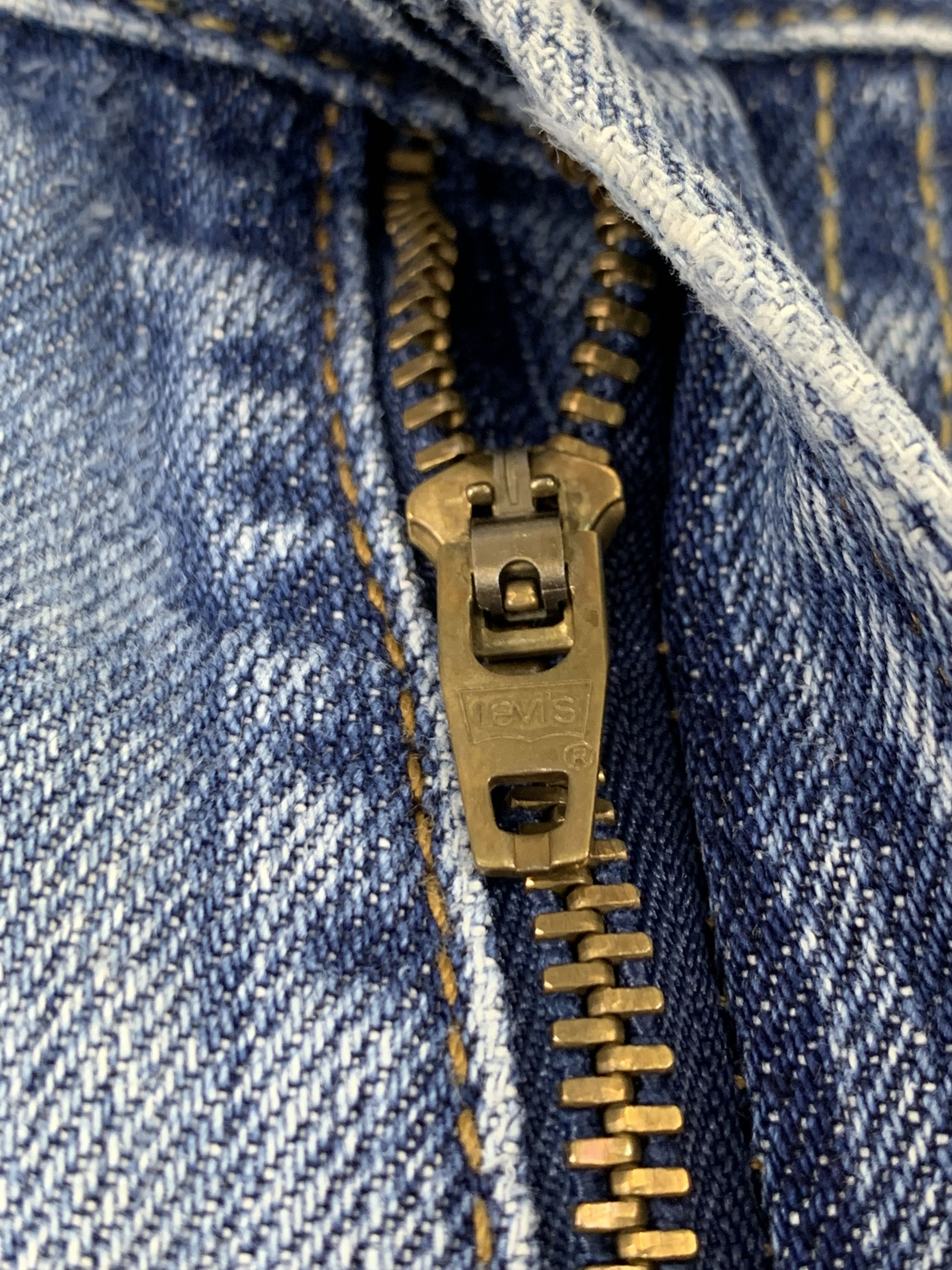 Levi's Vintage Levis 569 Faded Blue Jeans DP1945 Size US 37 - 11 Thumbnail