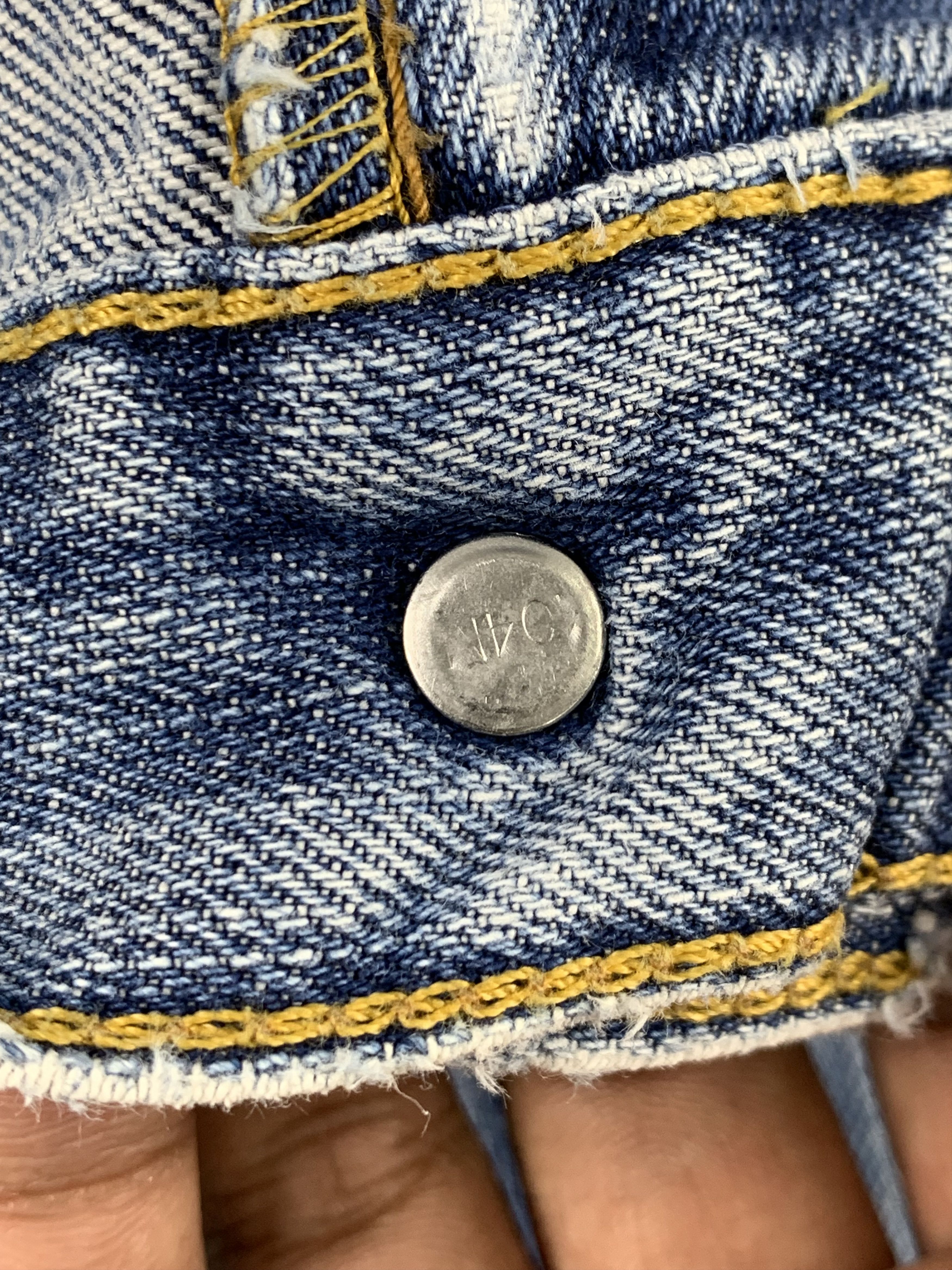 Levi's Vintage Levis 569 Faded Blue Jeans DP1945 Size US 37 - 13 Thumbnail